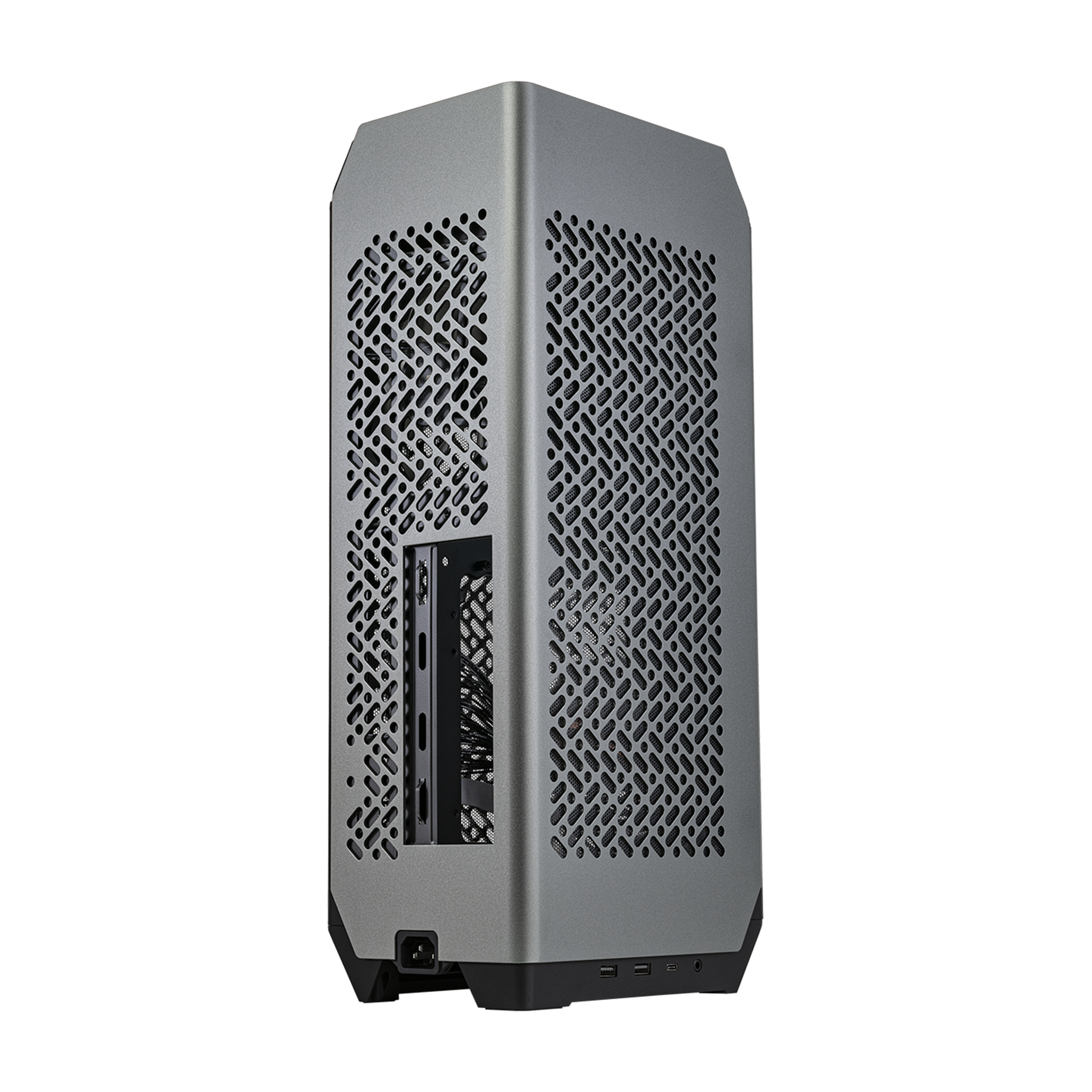 Un case per PC argentato con un pannello frontale perforato e una struttura interna visibile, su sfondo bianco.