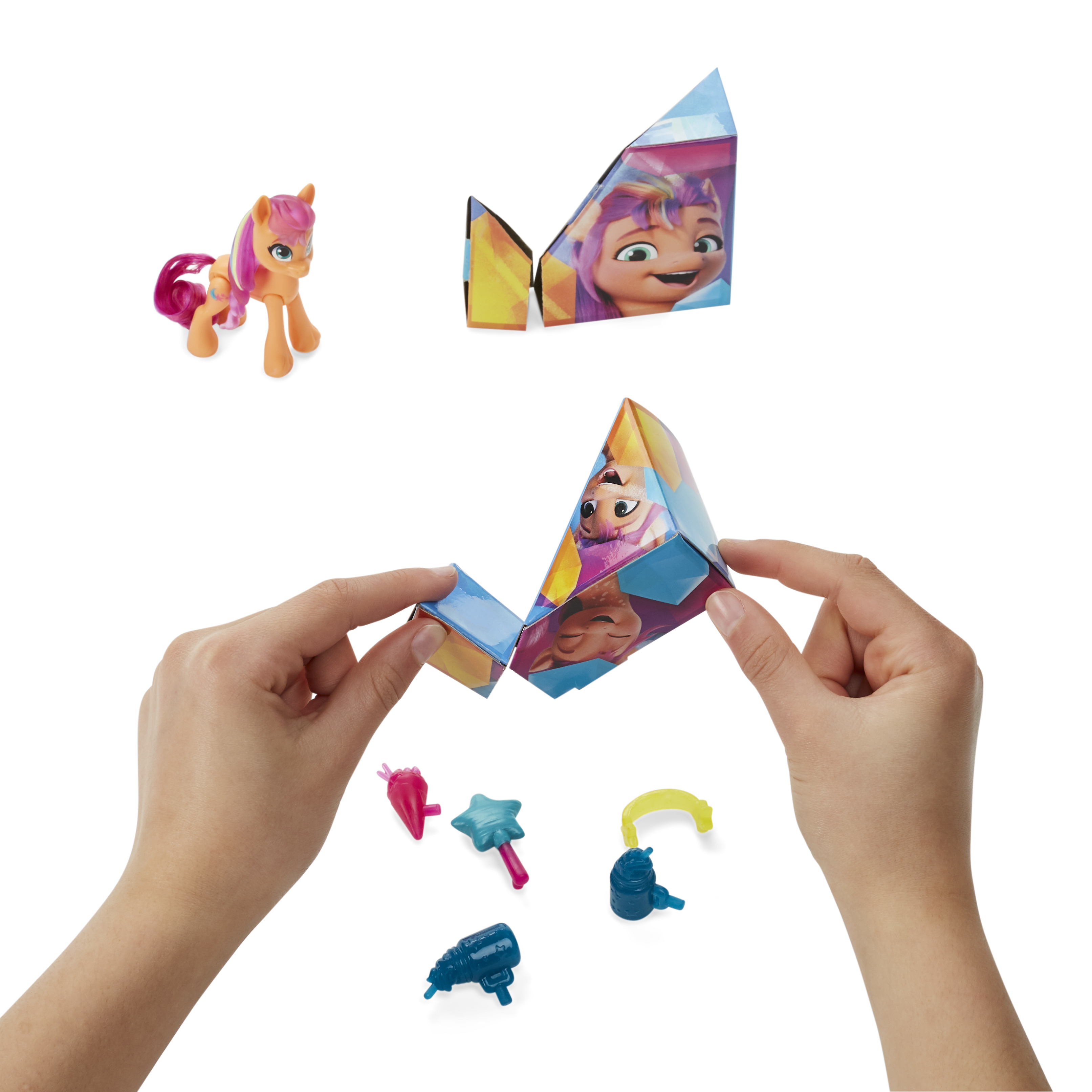 Zabawka My Little Pony, składana sztuka papieru, interakcja dłoni, kolorowe akcesoria.