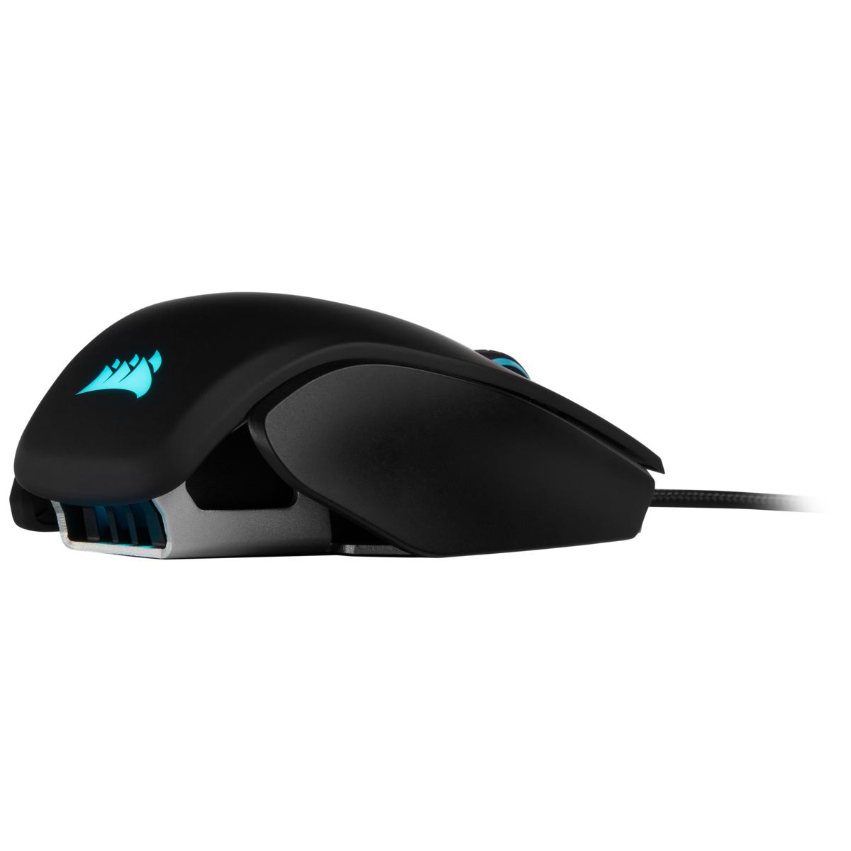 Mouse da gaming Corsair nero con dettagli blu e logo illuminato, vista laterale.