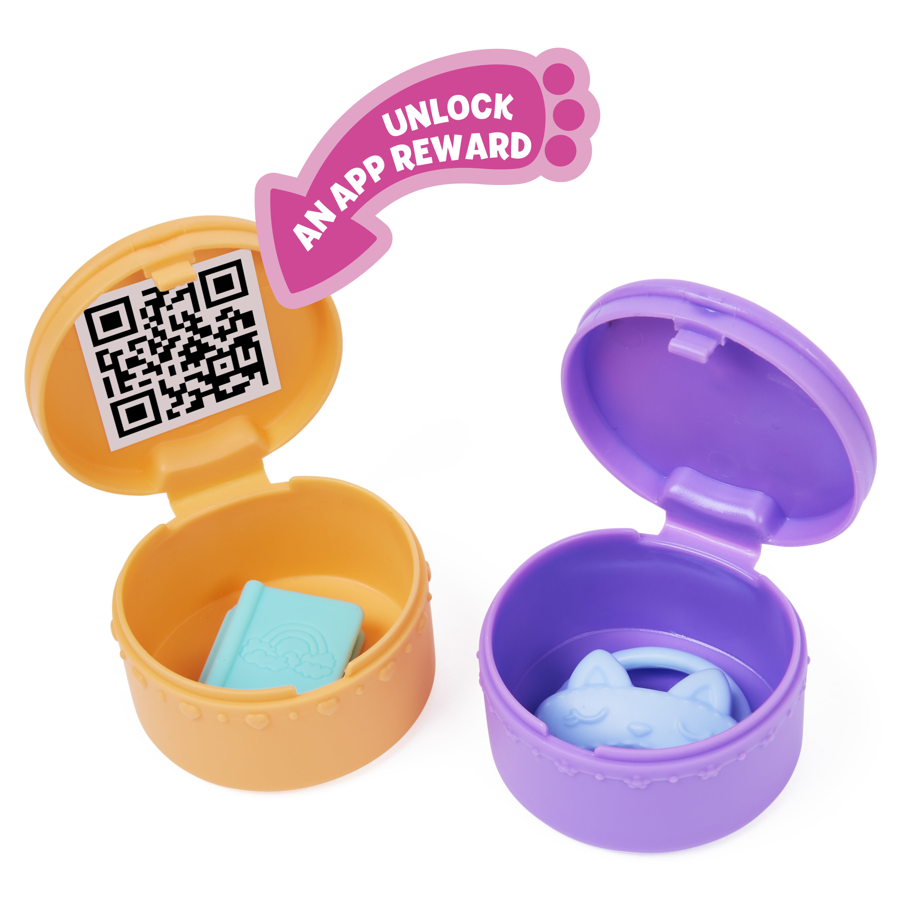 Due contenitori di giocattoli sono aperti, uno con un codice QR e l'altro con un giocattolo.