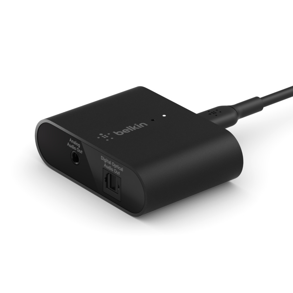 Schwarzer Belkin Audio-Adapter mit analogen und digitalen Audioausgängen.