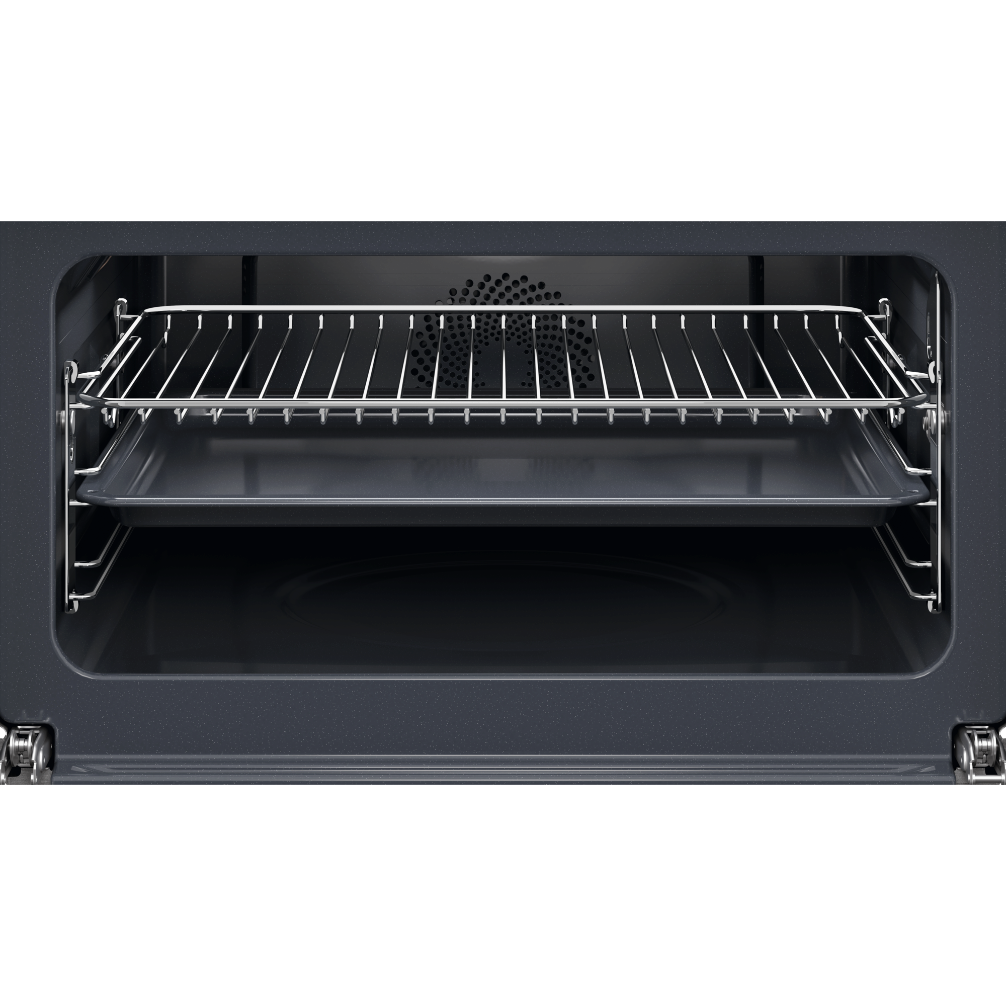 Oveninterieur met roosters en een bakplaat, met een ventilator aan de achterkant.