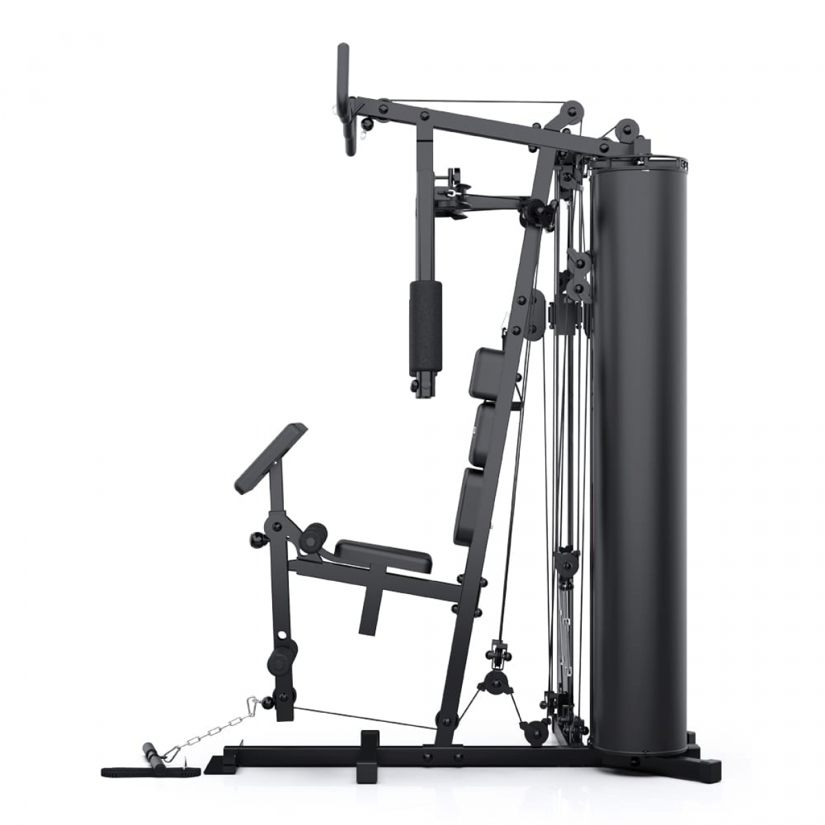 Een zwarte home gym machine. Het heeft diverse onderdelen voor oefeningen, katrollen en een gewichtenstapel op een witte achtergrond.