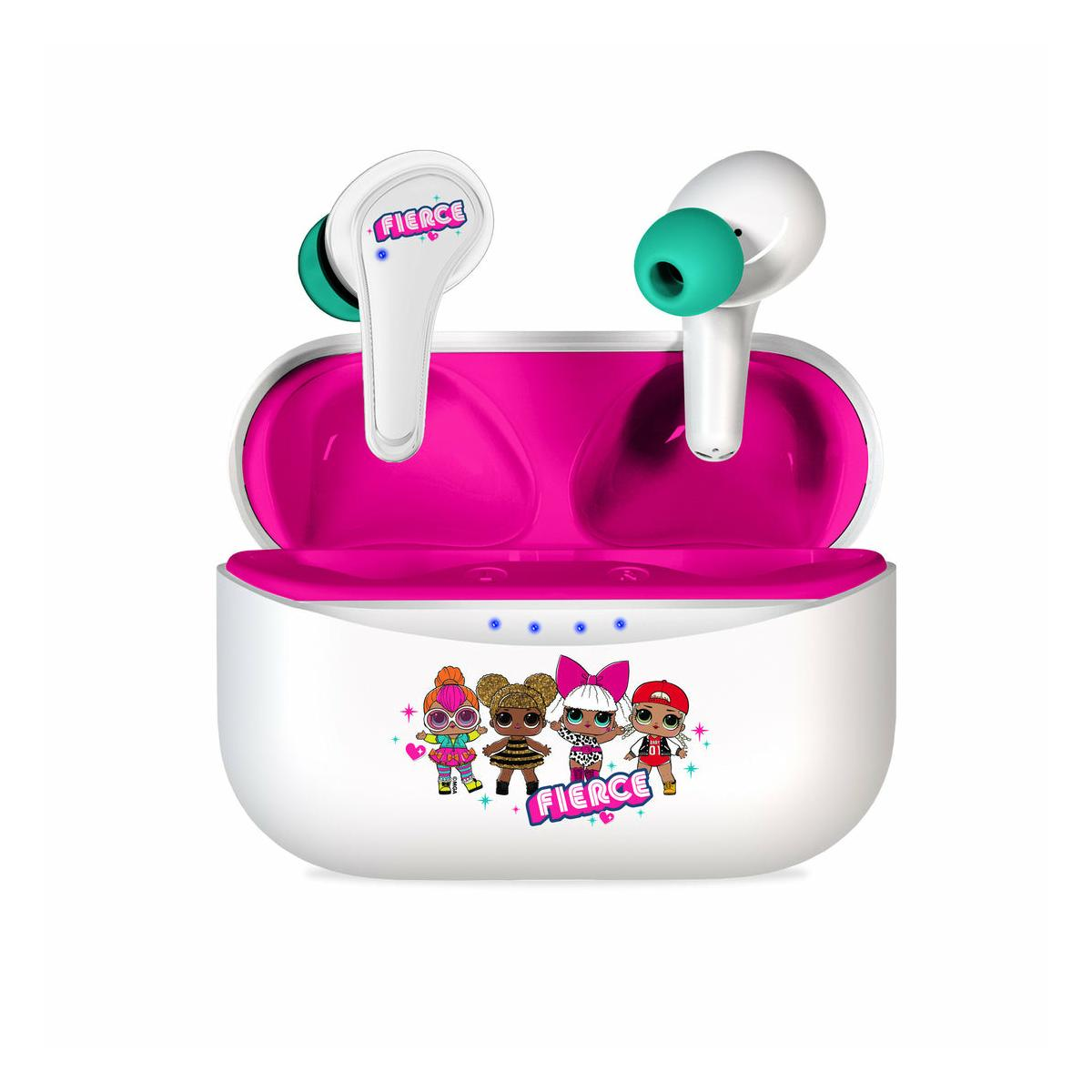 Białe i różowe słuchawki z napisem FIERCE na etui, na białym tle.