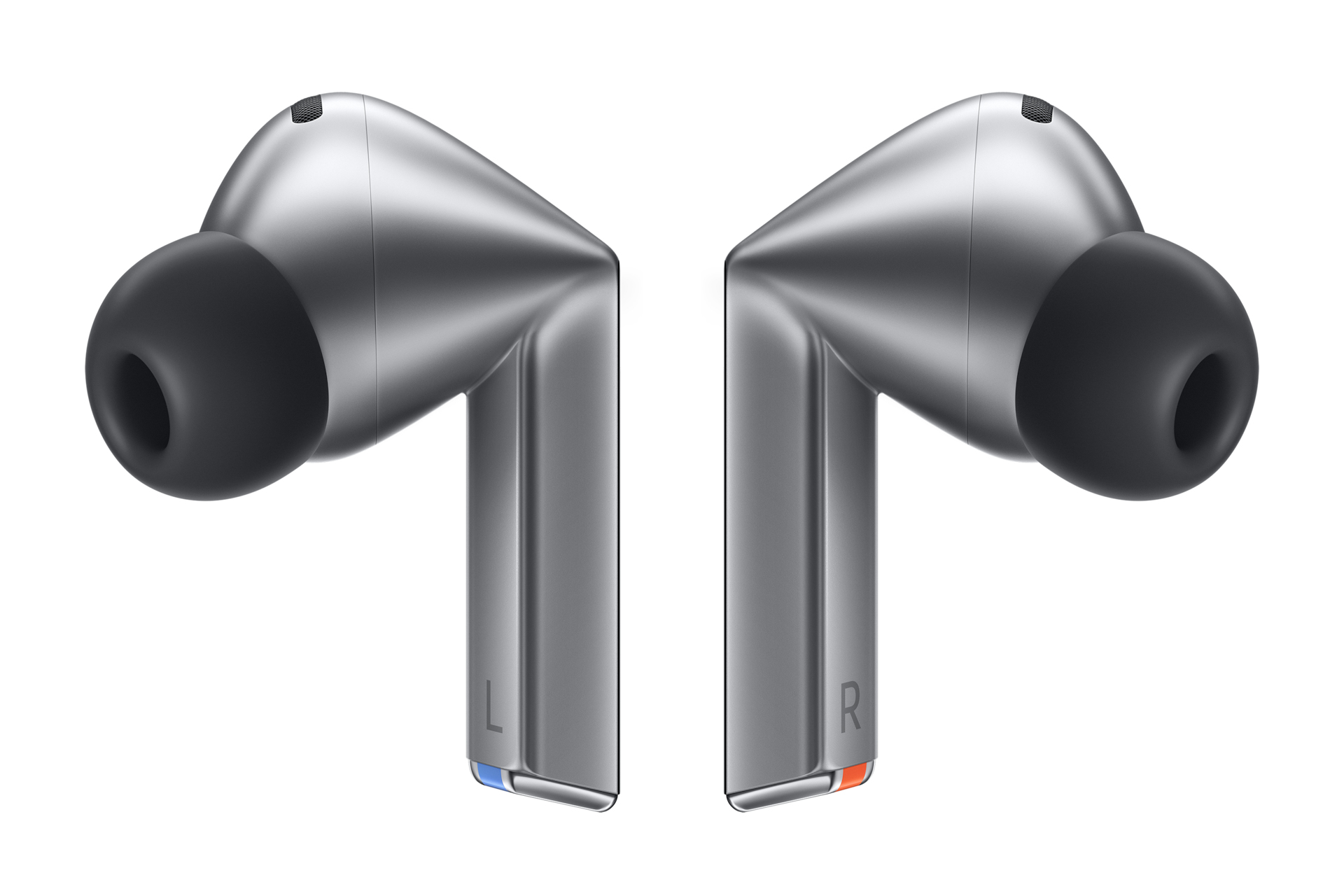 Dwa srebrne słuchawki douszne z czarnymi końcówkami, z oznaczeniami L i R, białe tło.