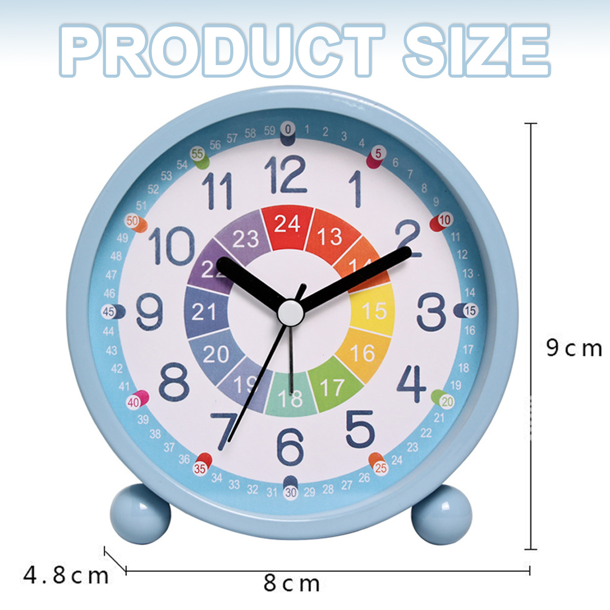 Blauer analoger Wecker mit bunten Zahlen und Abmessungen in cm.