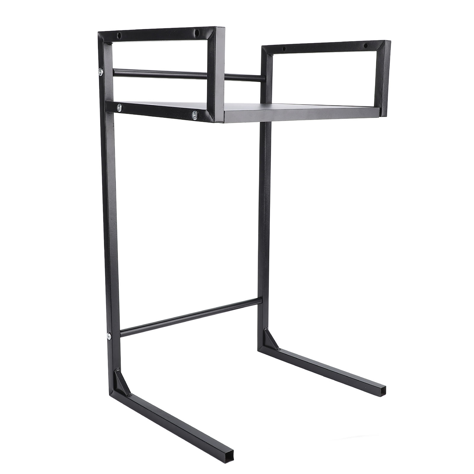 Ein schwarzes Metallregal für eine Mikrowelle oder ein anderes Gerät, montiert auf weißem Hintergrund.