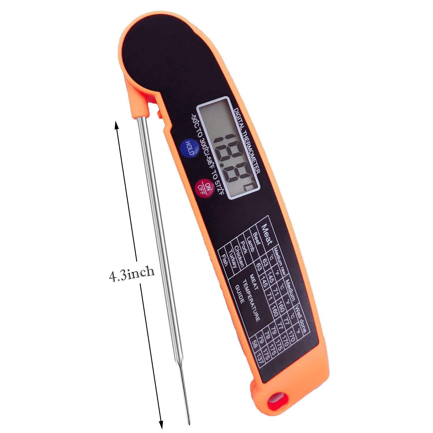 Digitales Thermometer mit 4,3 Zoll langer Sonde und orangefarbenem Gehäuse. Es zeigt eine Temperatur an.