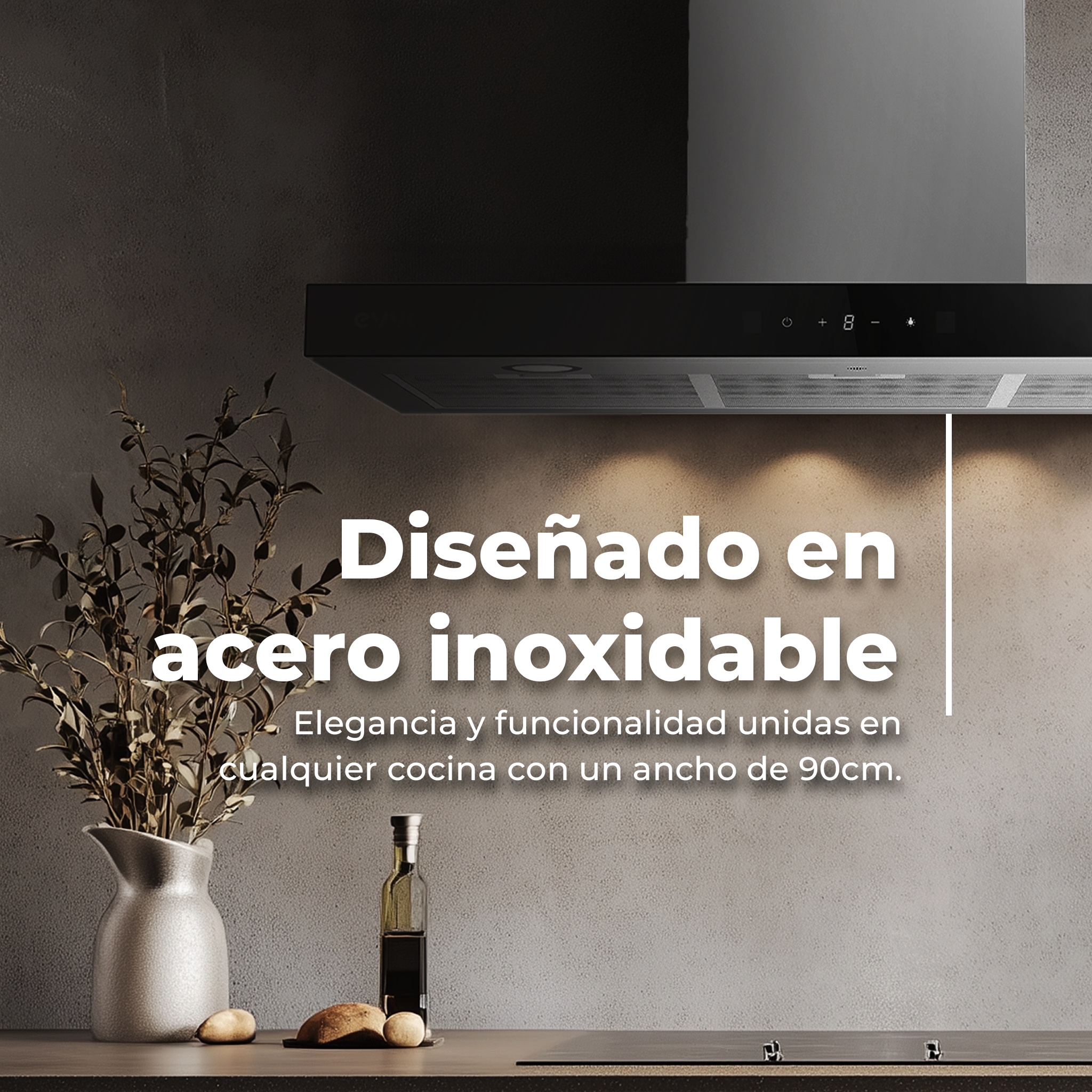 Una scena di cucina con una cappa in acciaio inossidabile con sovrapposizione di testo. Include un vaso e una bottiglia.