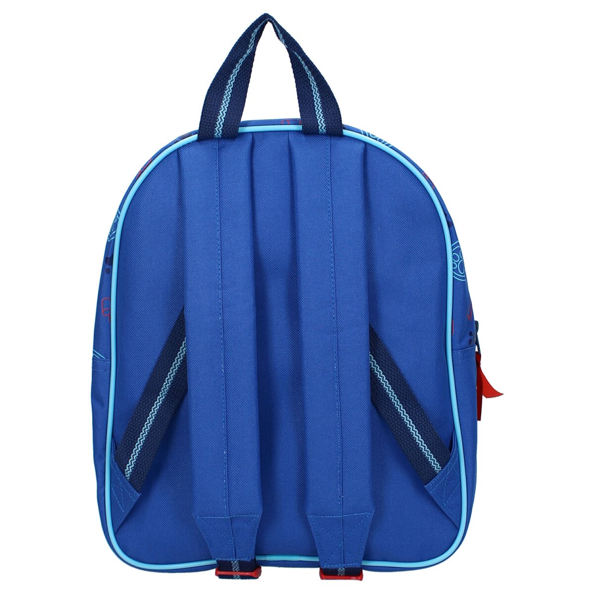Ein blauer Rucksack mit blauen Trägern und einem roten Anhänger. Der Rucksack hat eine runde Form.