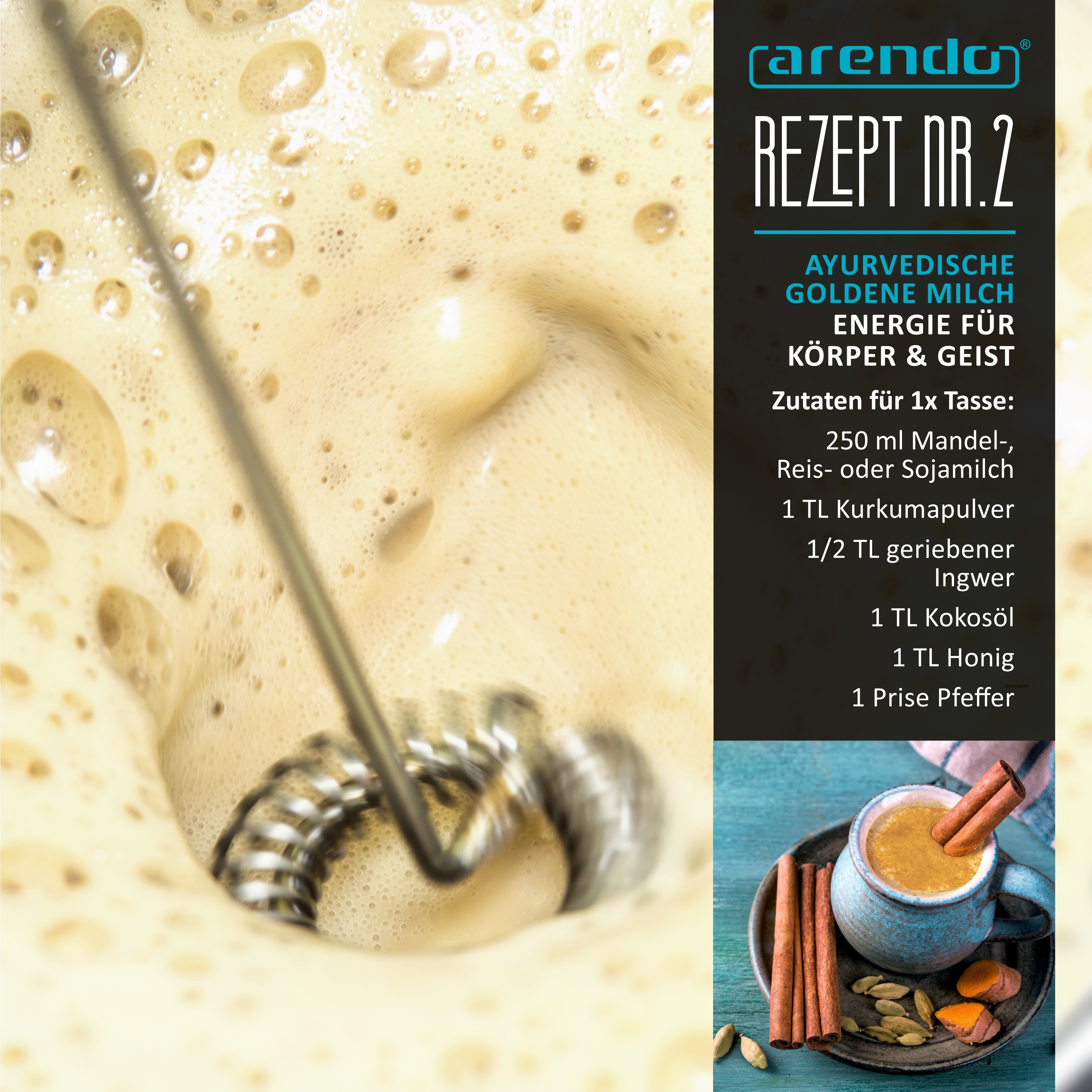 Nahaufnahme eines Rezepts für ayurvedische goldene Milch mit Zutaten und einer Tasse mit Zimtstangen.