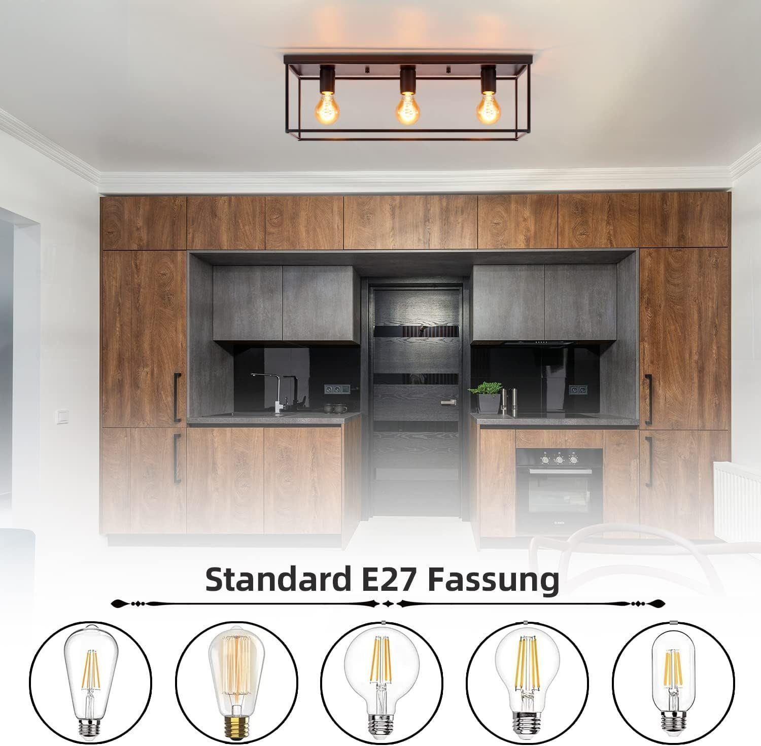 Kuchnia z drewnianymi szafkami i trzema wiszącymi lampami z żarówkami Edisona, tekst: Standard E27 Fassung.
