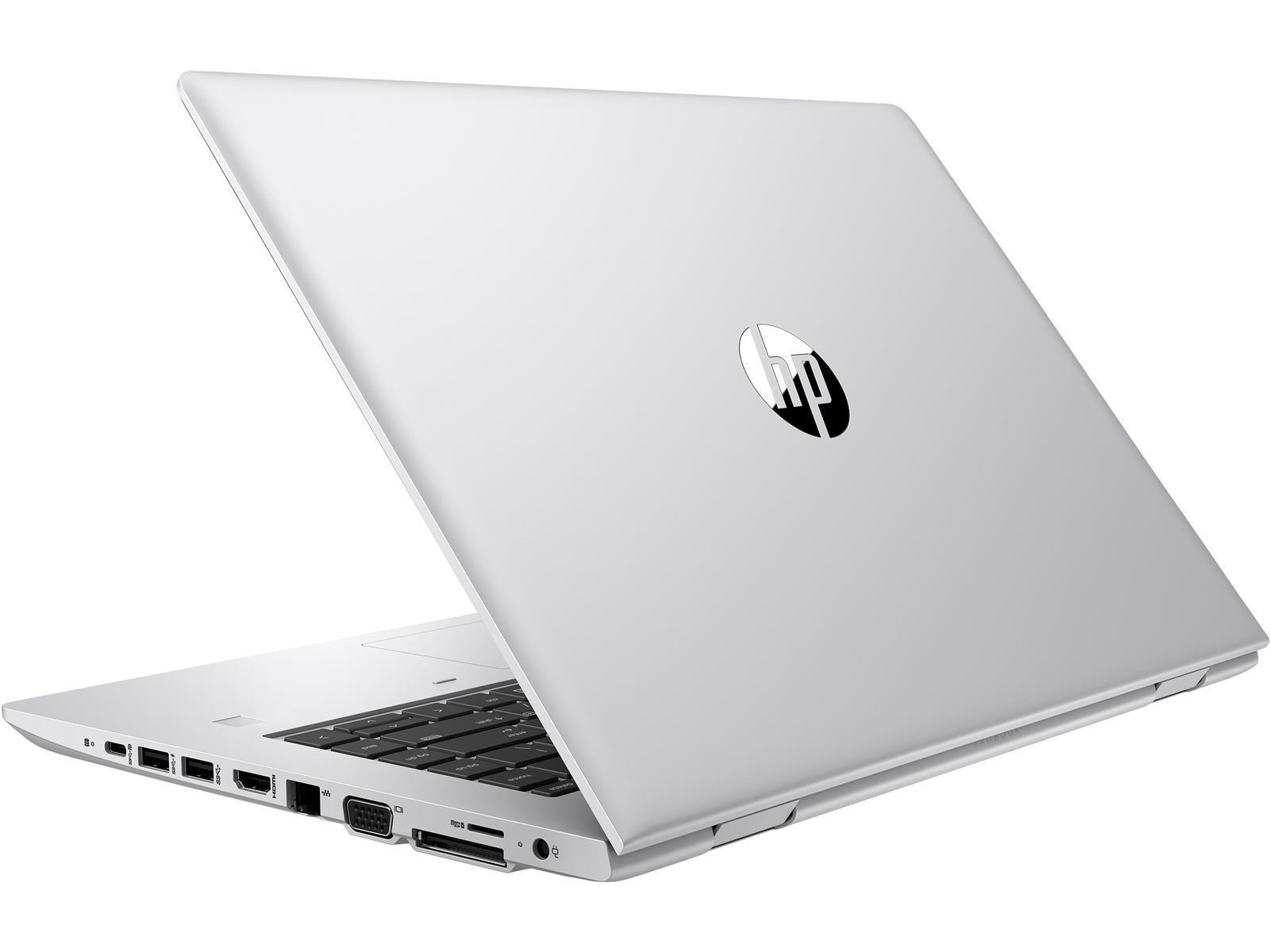 Ein silberner Laptop mit einem HP-Logo auf der Rückseite, geöffnet.