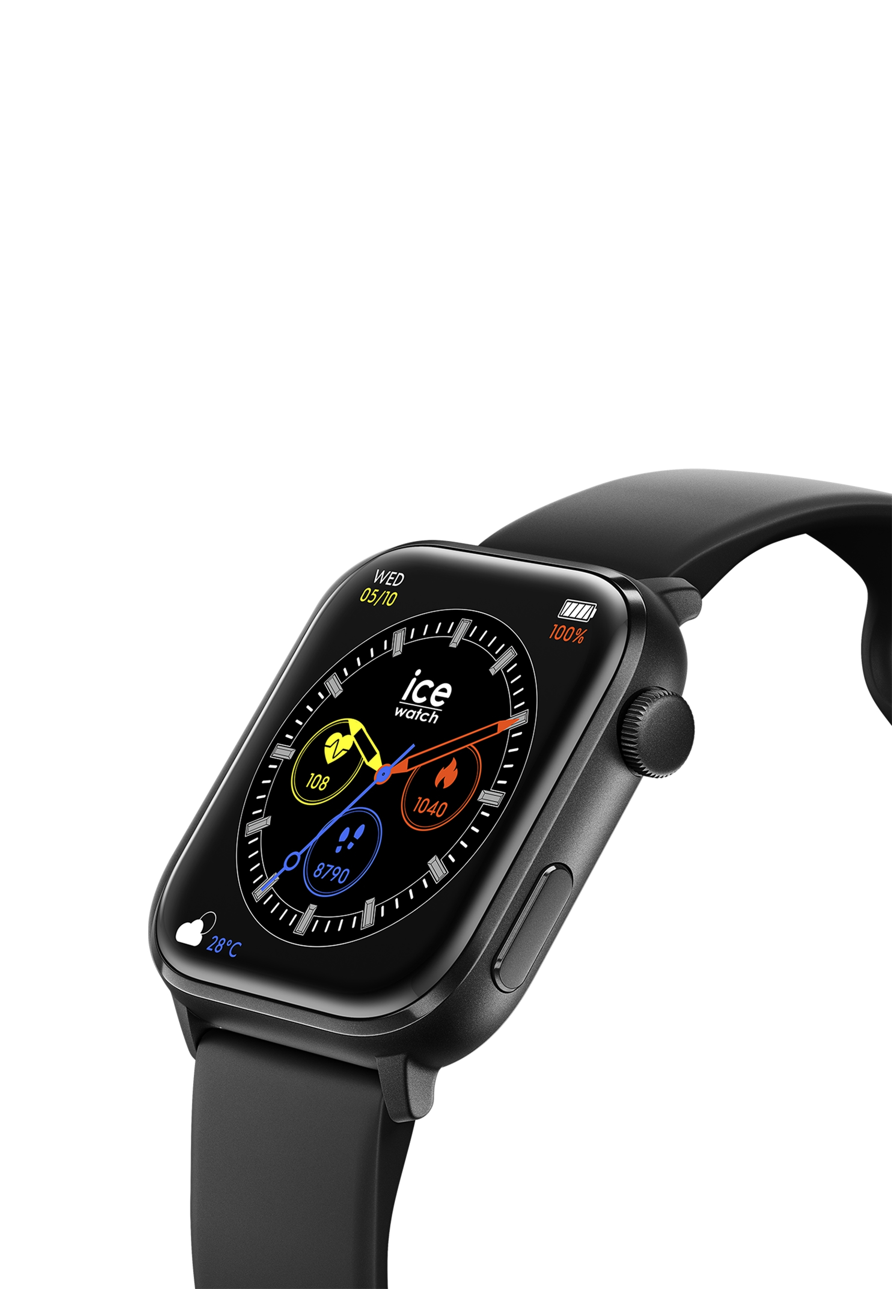 Schwarze Smartwatch auf weißem Hintergrund. Zeigt Zeit und Aktivitätsdaten.