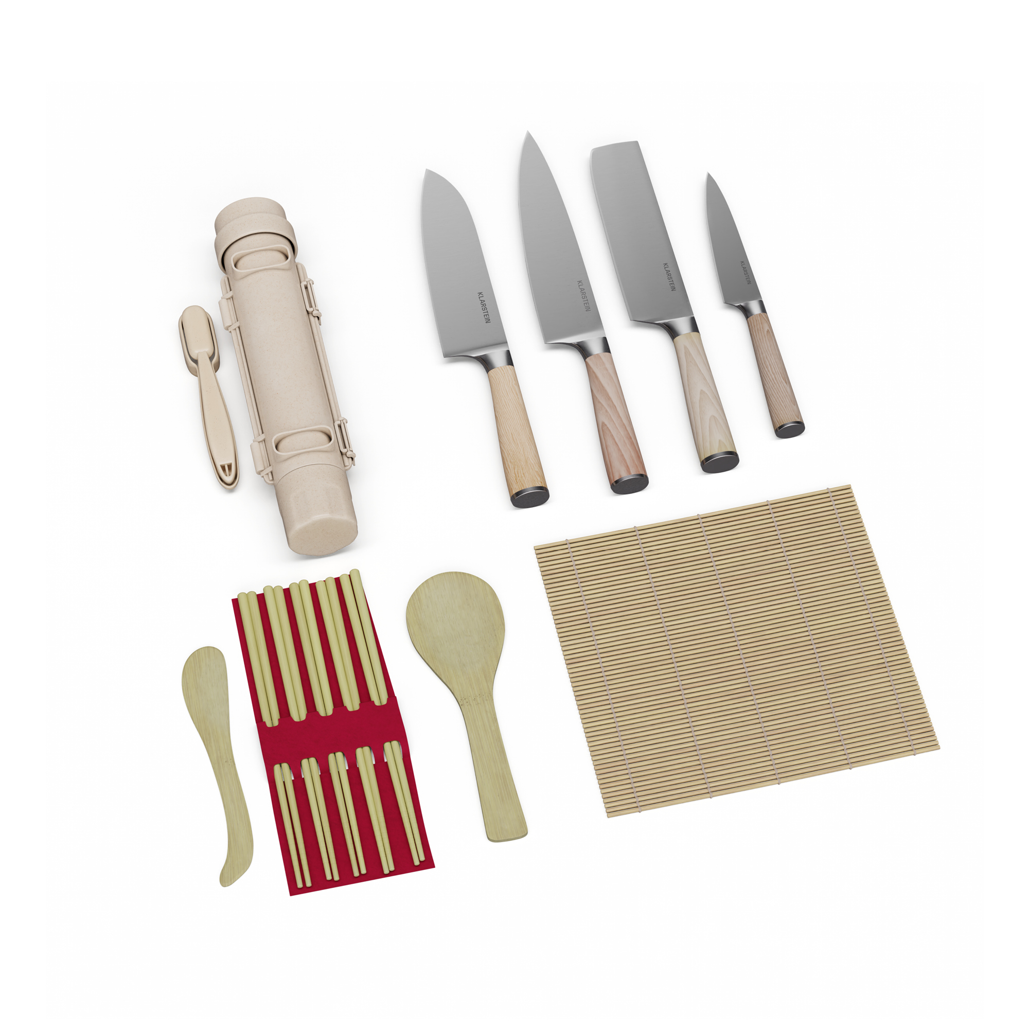 Sushi-Set mit Messern, Essstäbchen, Löffel und Matte, auf weißer Oberfläche angeordnet.