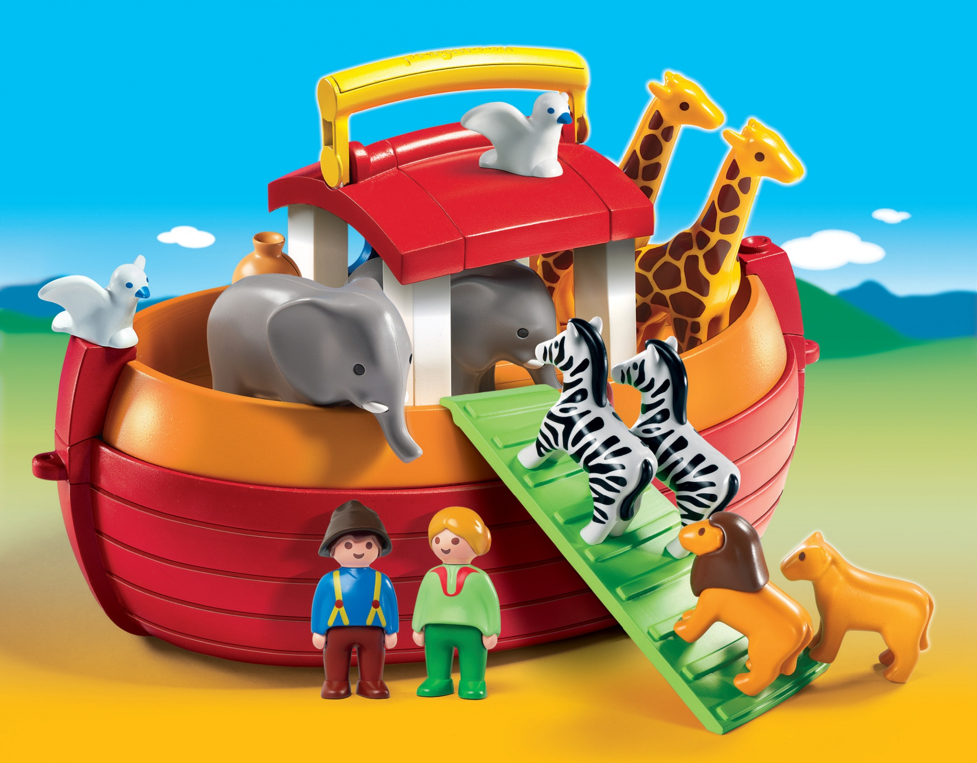 Ein rotes Arche-Spielzeug mit Tieren: Giraffen, Zebras, Elefanten und Löwen.