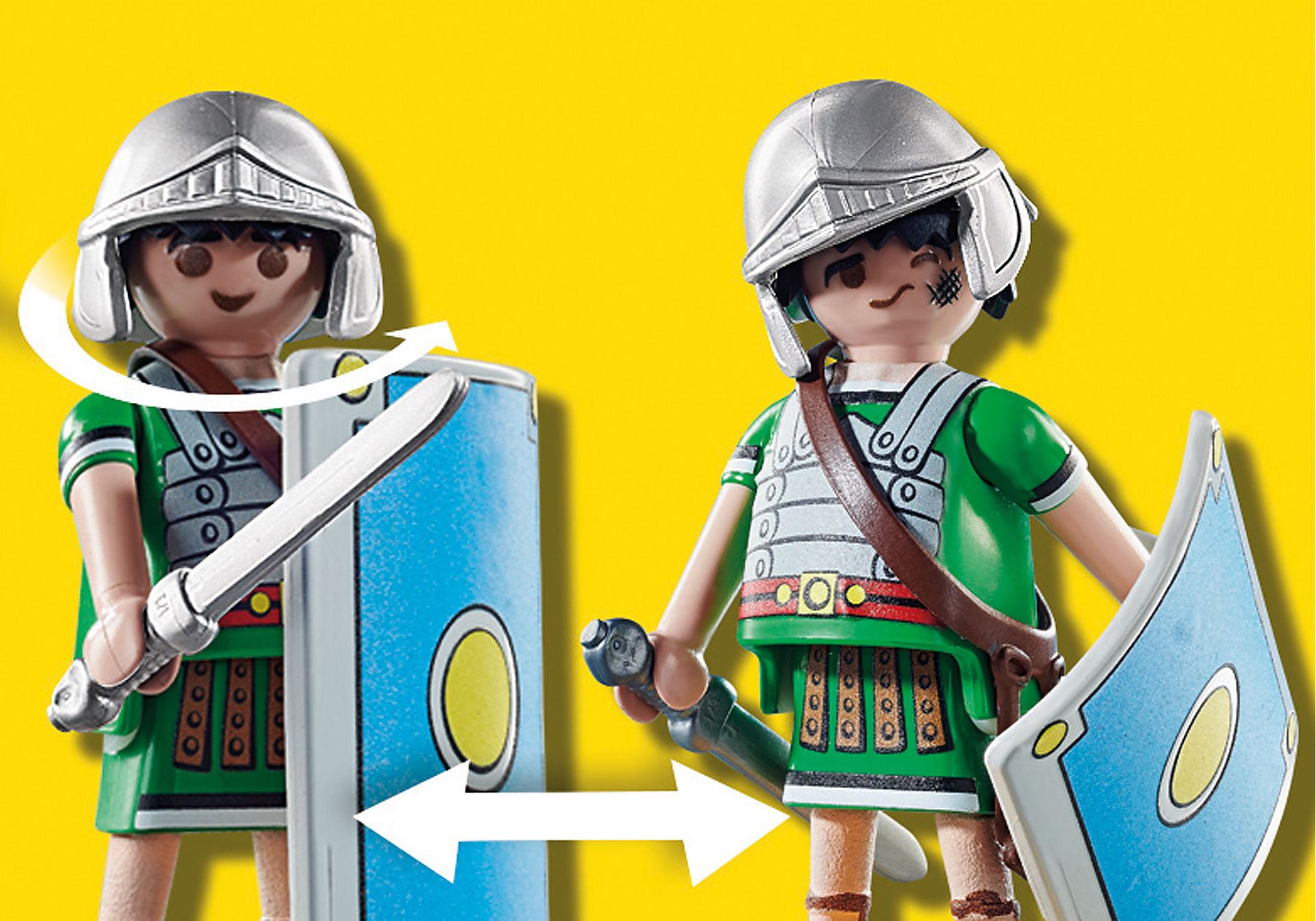 Figurki Playmobil, rzymscy żołnierze z hełmami, tarczami i mieczami. Jedna figurka się obraca.