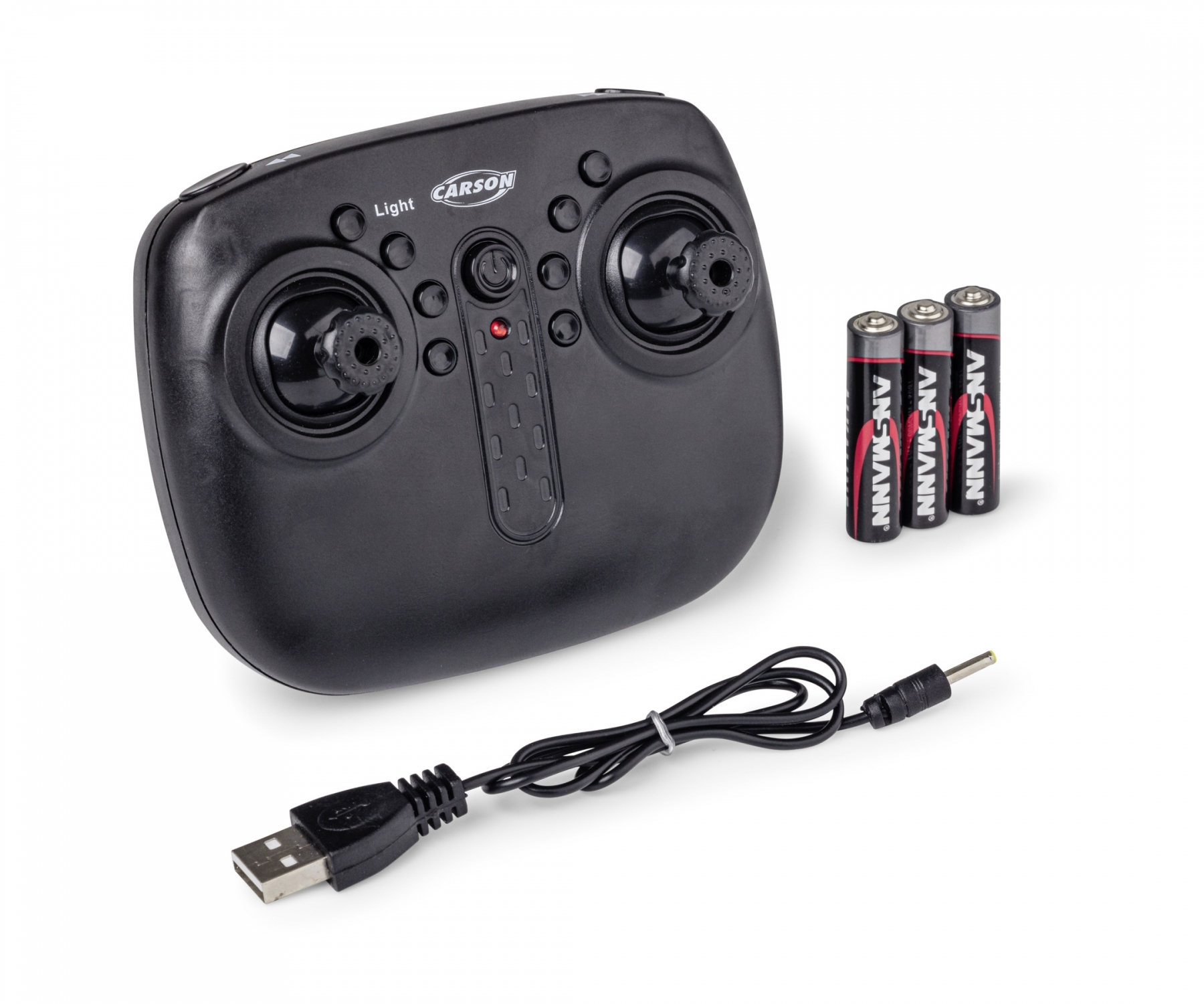 Eine schwarze Fernbedienung mit Knöpfen und einem USB-Kabel, neben drei schwarzen Batterien.