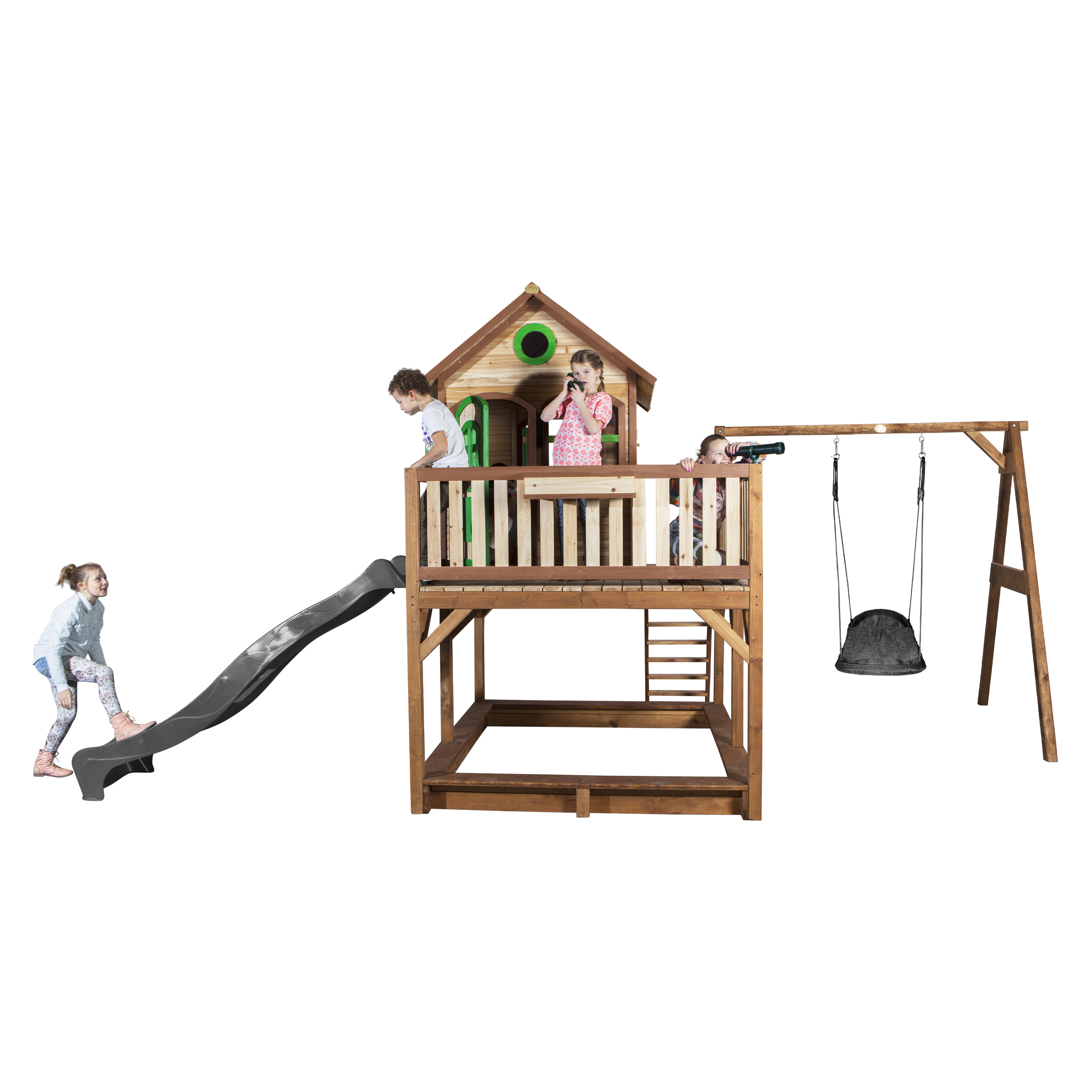 Kinder spielen auf einem Holzspielplatz mit Rutsche, Schaukel und kleinem Haus.