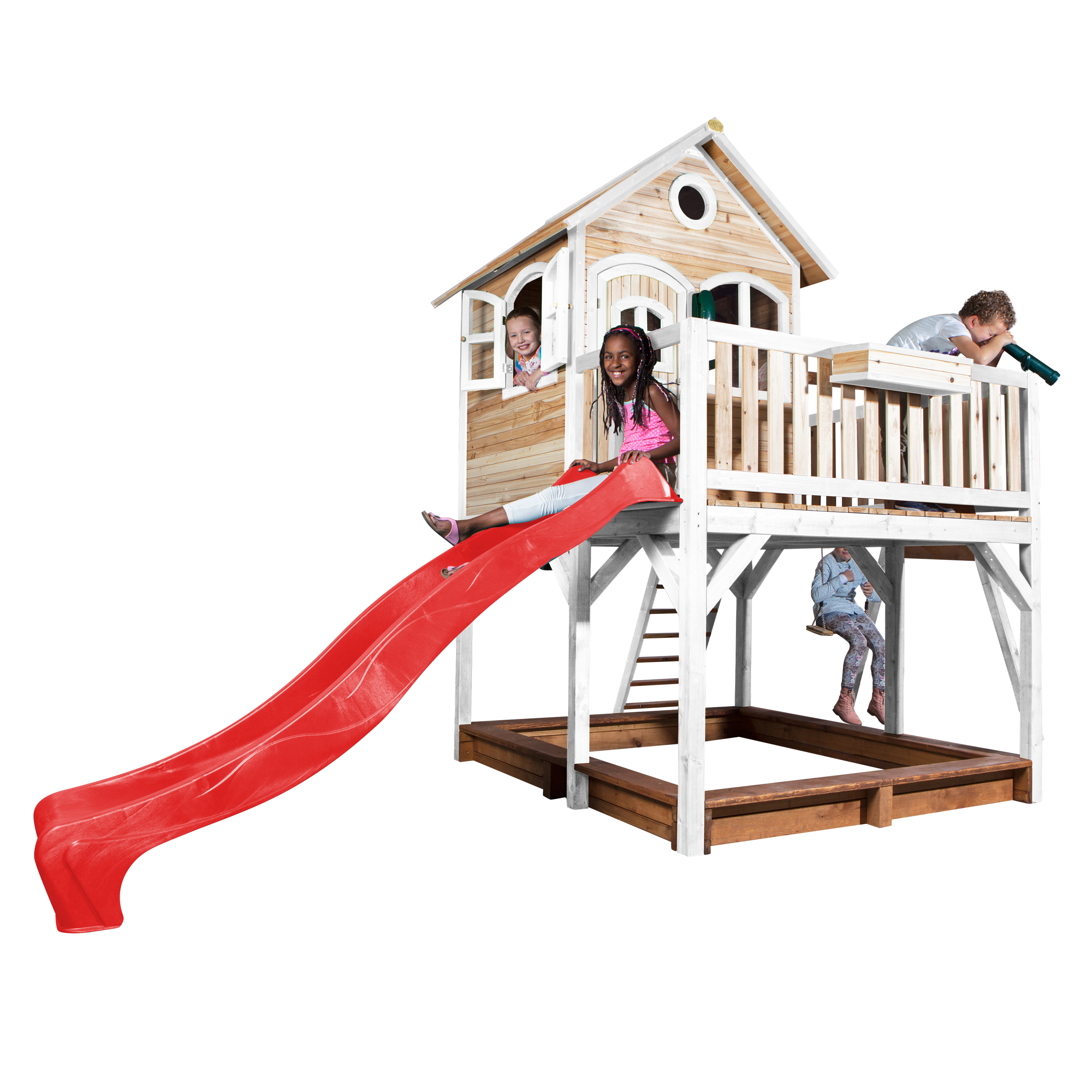 Ein Holzspielplatz mit Rutsche, Schaukel, Sandkasten und spielenden Kindern.