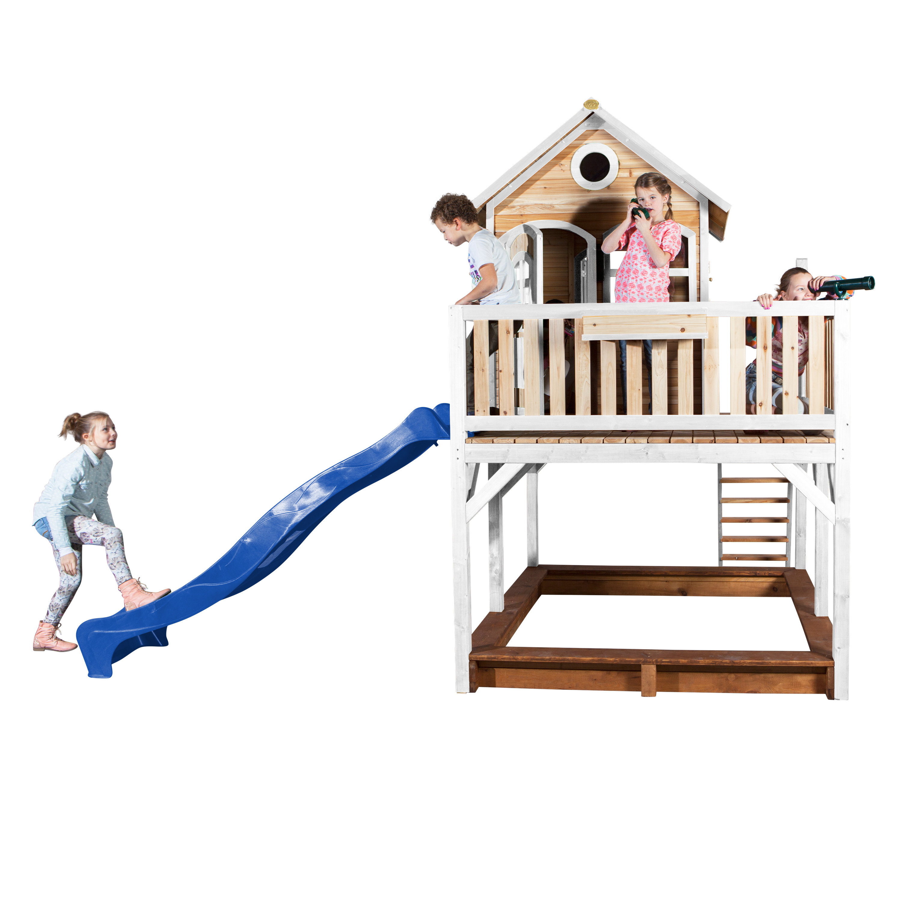 Kinderspielplatz mit Rutsche, Sandkasten und einer kleinen Holzhausstruktur.