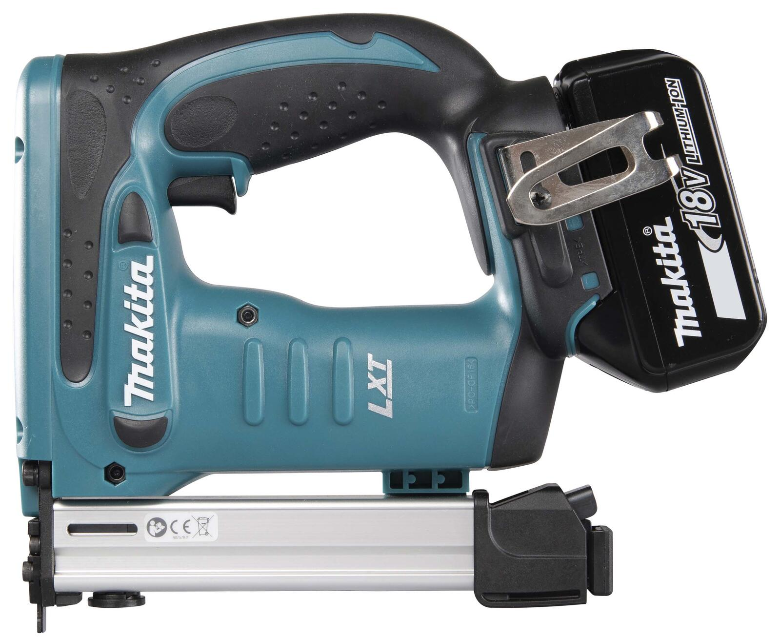 Una chiodatrice Makita blu senza fili con batteria nera.