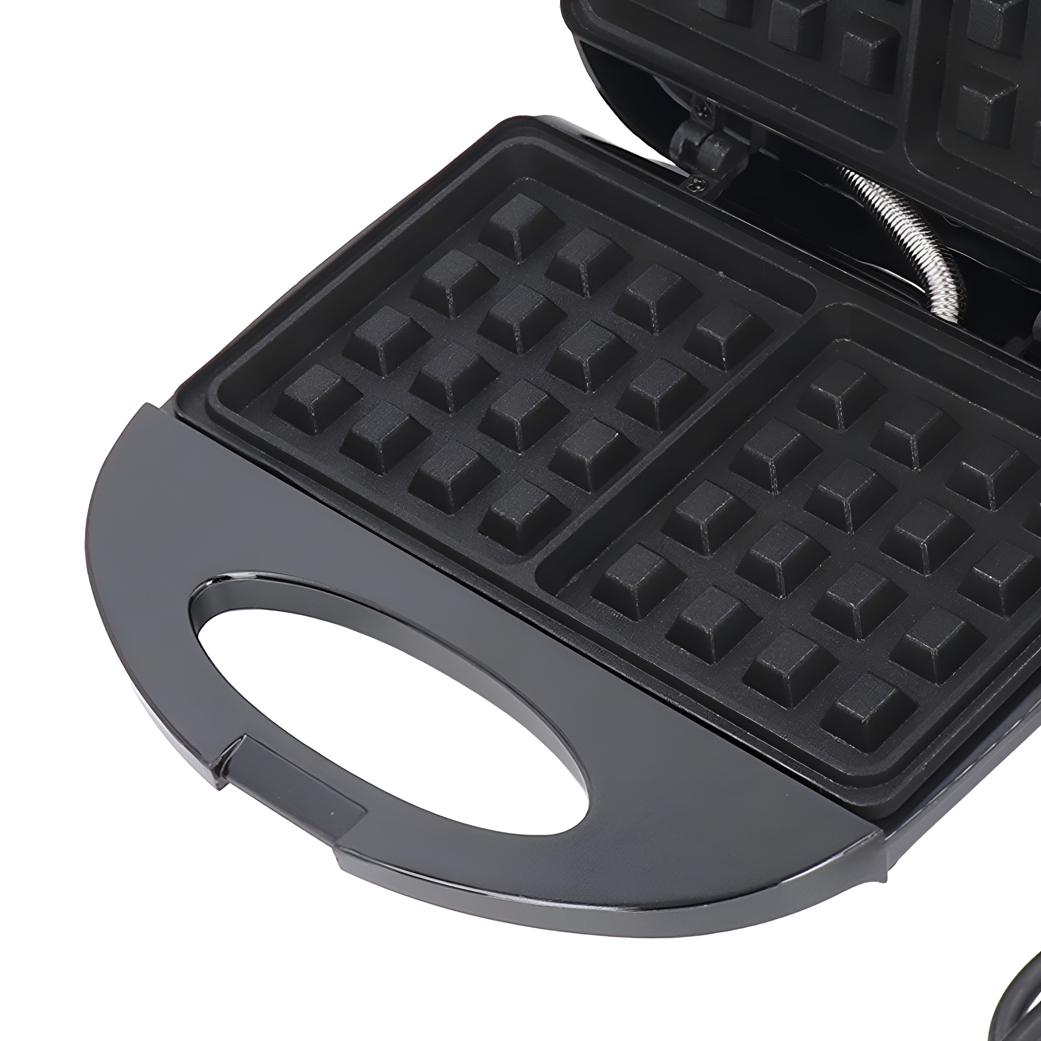 Ein schwarzer Waffeleisen ist geöffnet und zeigt zwei Gitter mit quadratischen Vertiefungen und einem Griff.