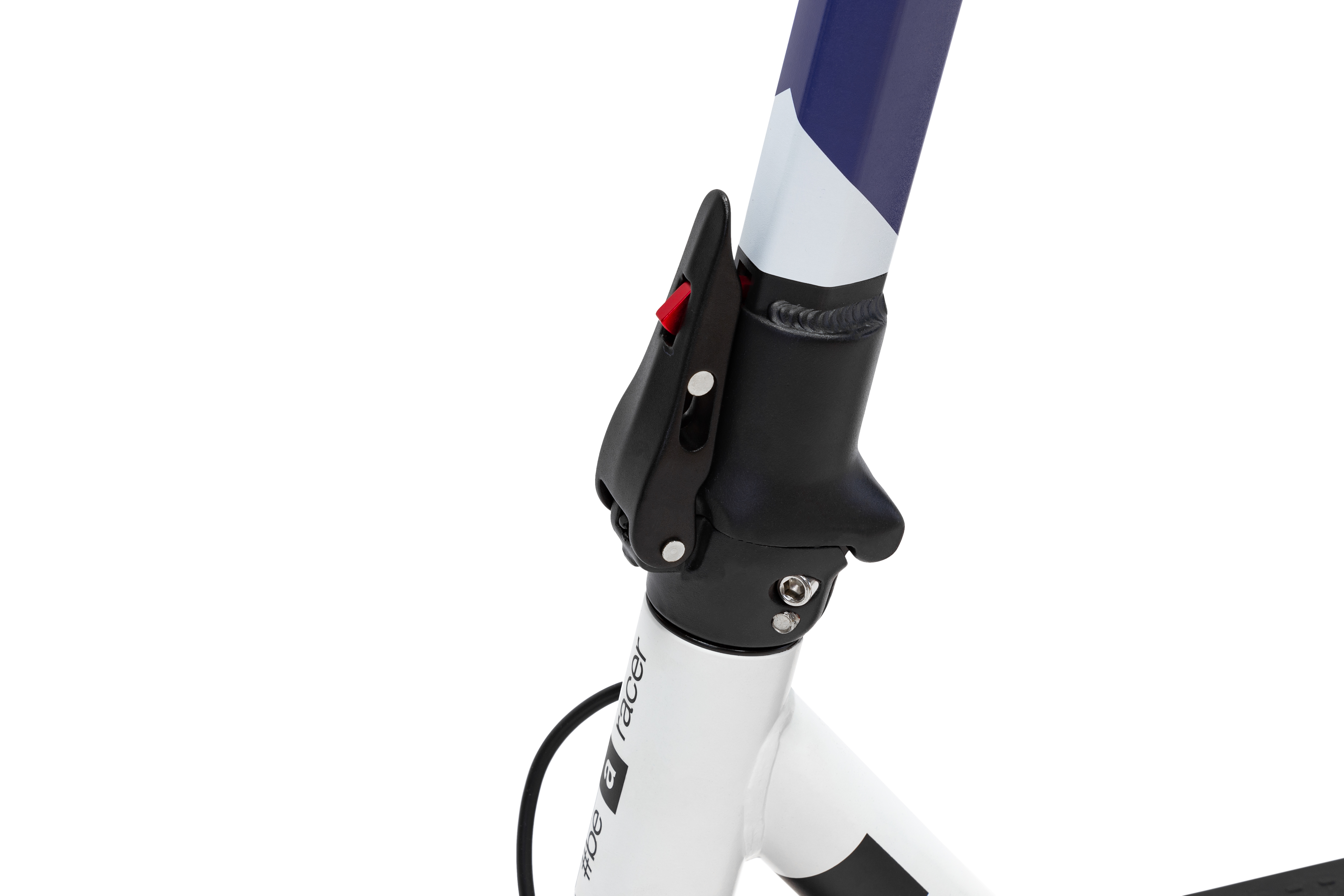 Primo piano del giunto di uno scooter bianco con meccanismo di bloccaggio nero. Pulsante rosso visibile. Motivo blu e bianco sullo stelo.
