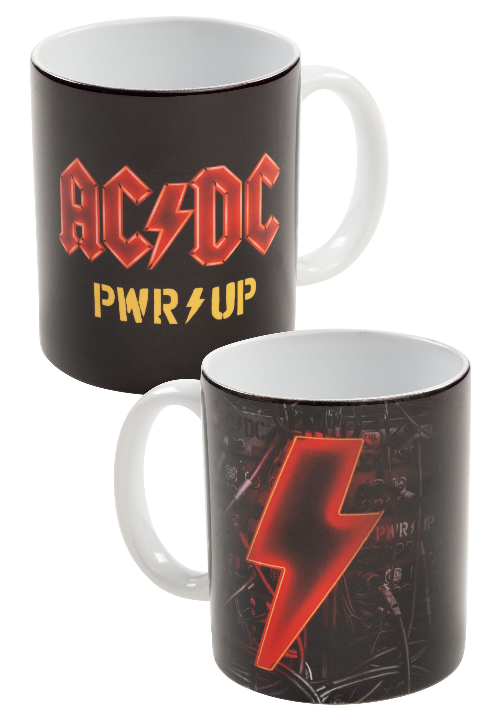 Zwei Tassen mit dem AC/DC-Logo. Die zweite Tasse hat einen roten Blitz.