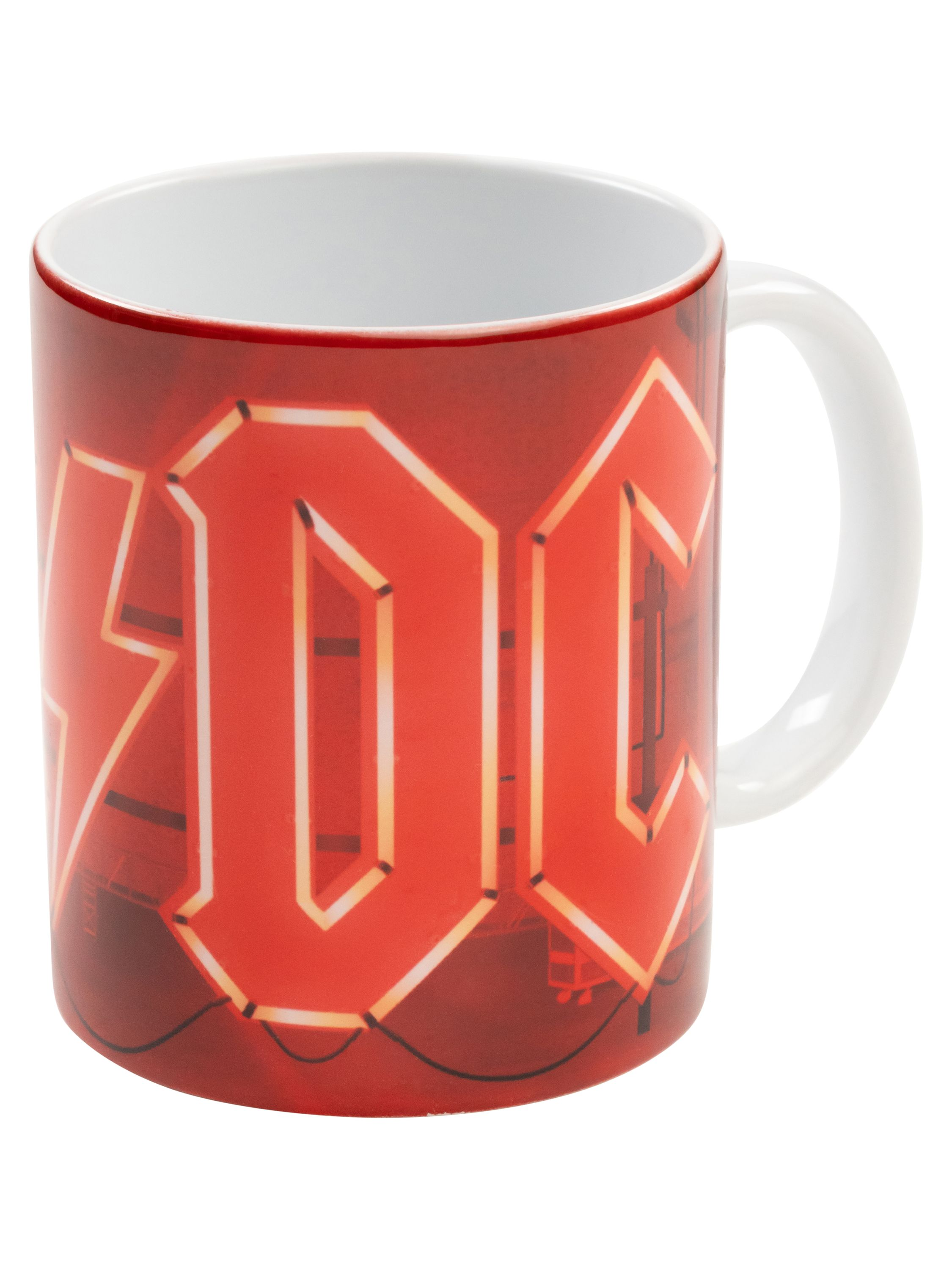 Eine weiße Tasse mit rotem Innenraum und dem AC/DC-Logo in Rot, isoliert auf weißem Hintergrund.