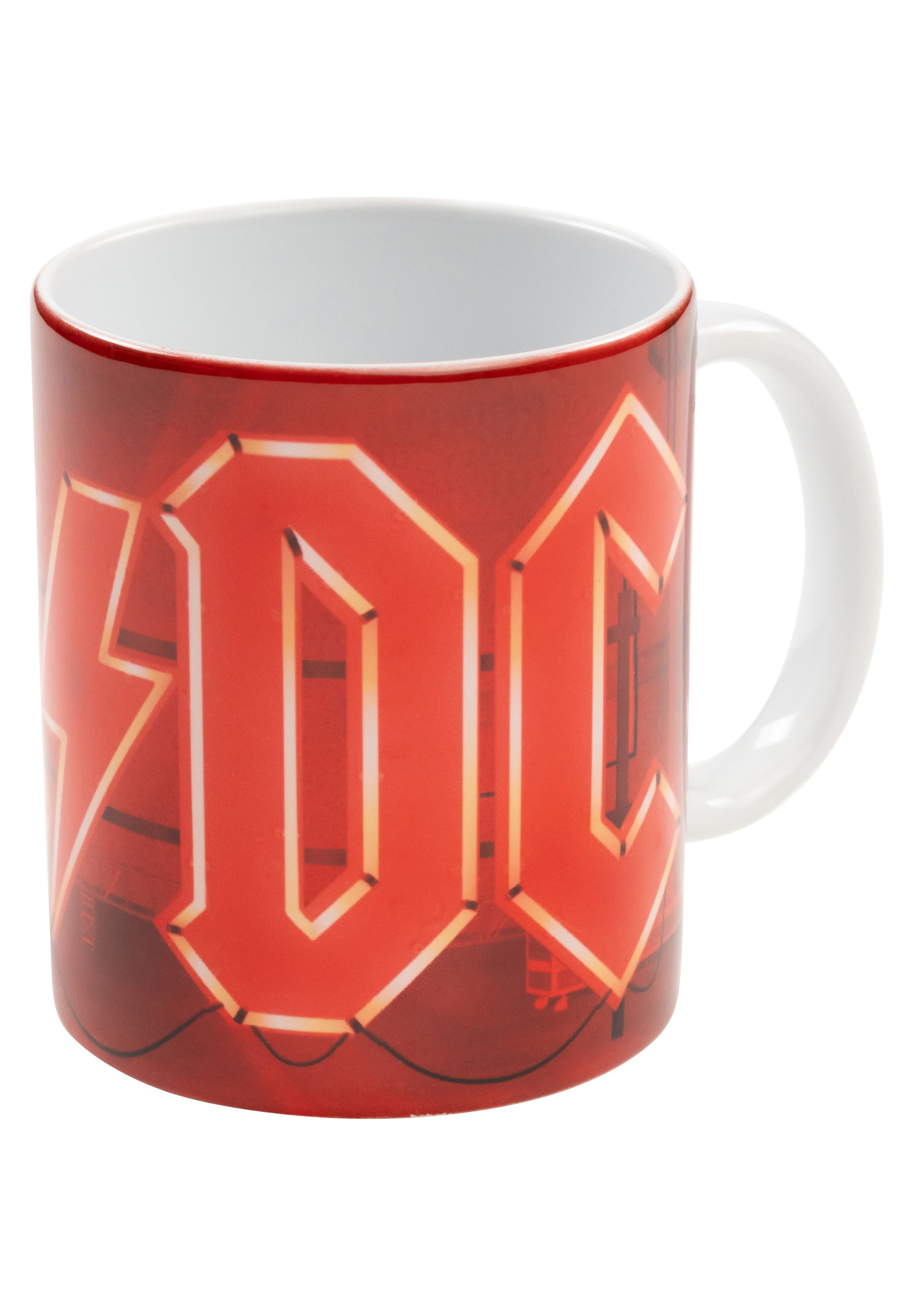 Eine weiße Tasse mit dem AC/DC-Logo in Rot auf der Vorderseite und einem weißen Henkel.
