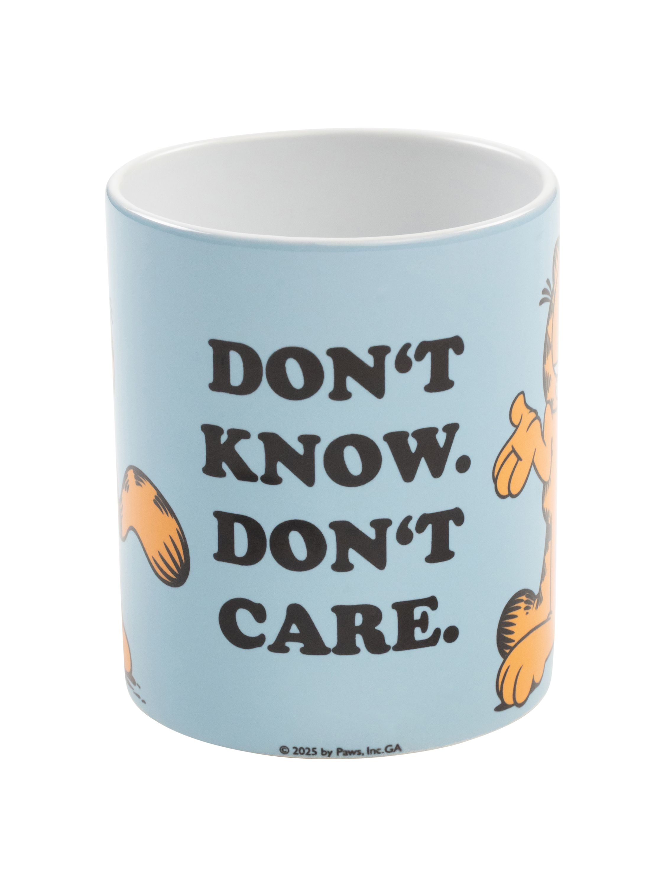 Eine hellblaue Garfield-Tasse mit Garfield-Bildern und dem Text: „DON'T KNOW. DON'T CARE.“