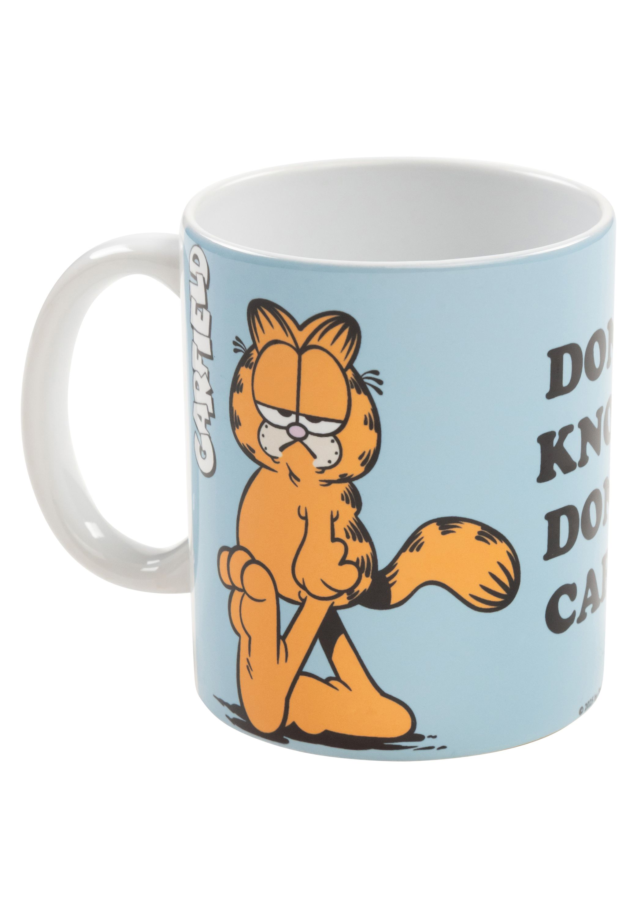 Garfield-Tasse. Orangefarbene Katzenillustration auf hellblauem Hintergrund. Text: „Don't know, Don't care“.