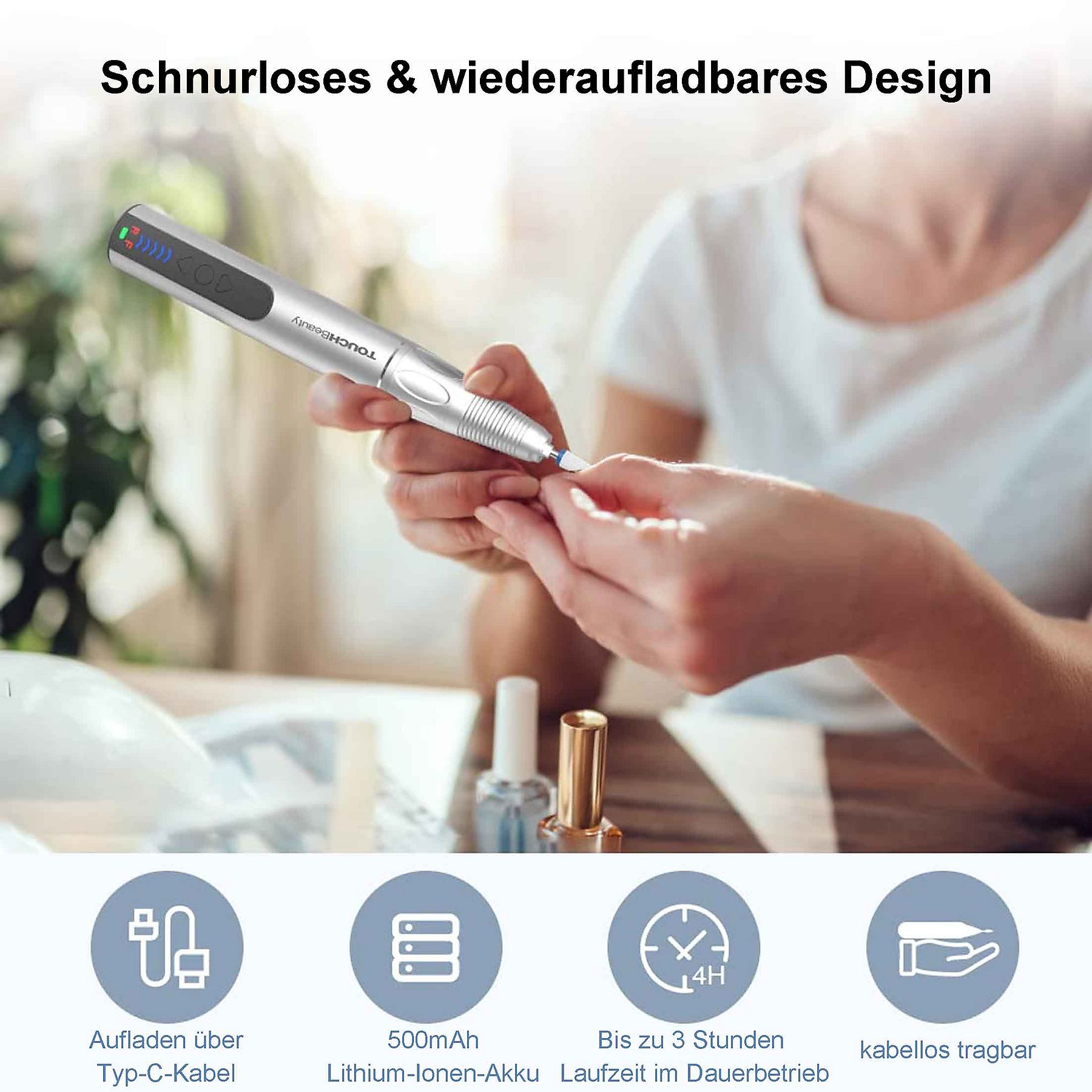 Eine Person benutzt einen silbernen Nagelbohrer, mit Nagellackflaschen und Ladesymbolen im Hintergrund.