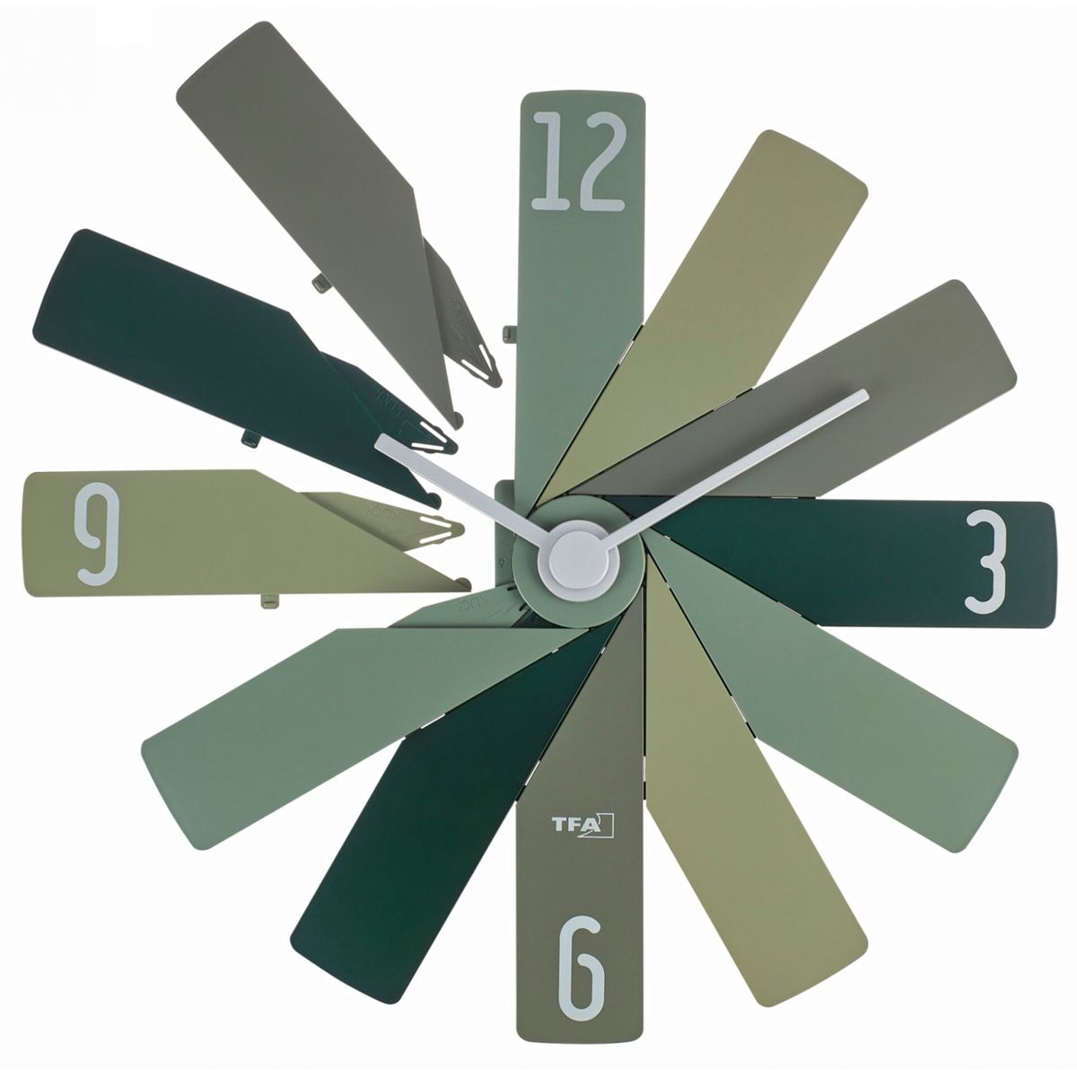 Wanduhr mit einzigartigem Design. Die Zahlen 3, 6, 9 und 12 sind sichtbar.