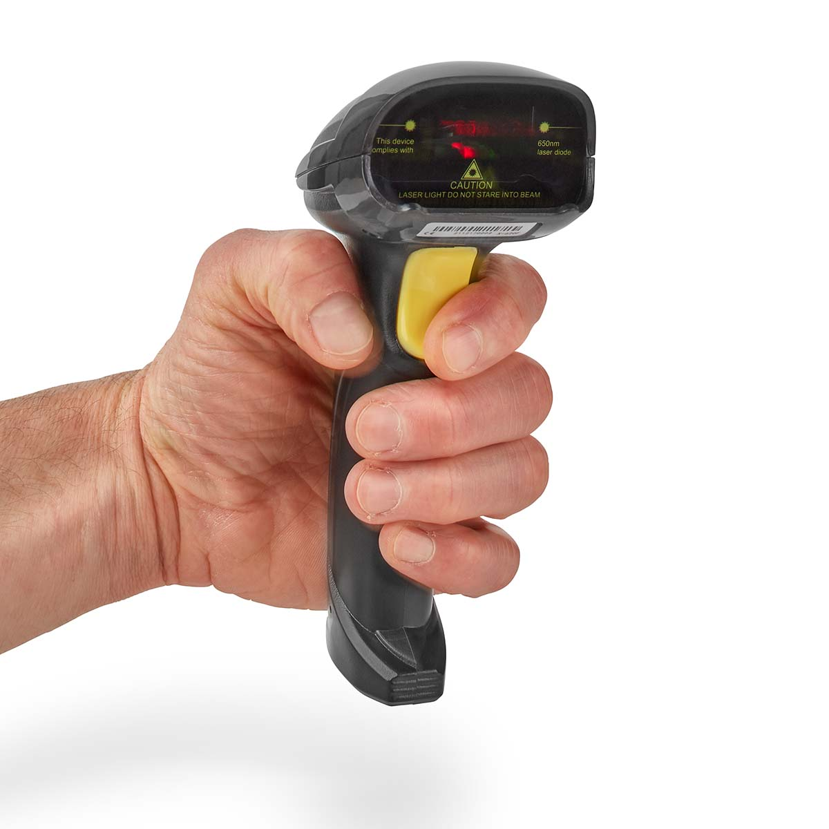 Eine Hand hält einen schwarz-gelben Barcode-Scanner. Rotes Laserlicht sichtbar.