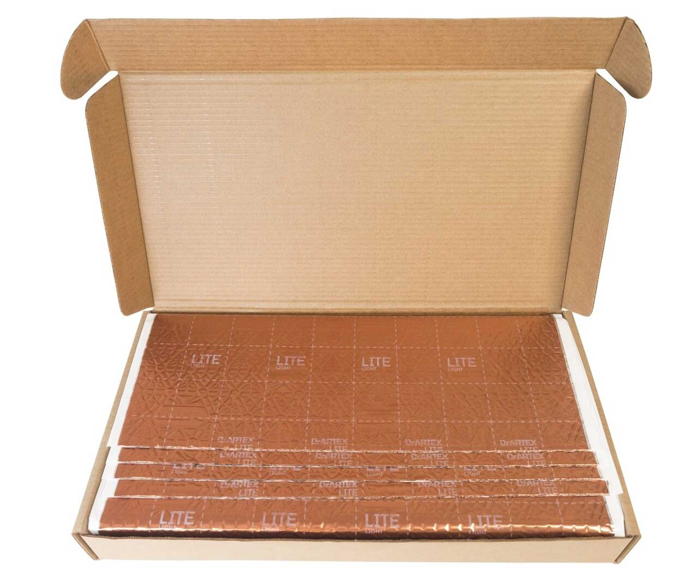 Ein offener Pappkarton mit kupferfarbenen Isolierplatten. Die Platten sind ordentlich angeordnet.