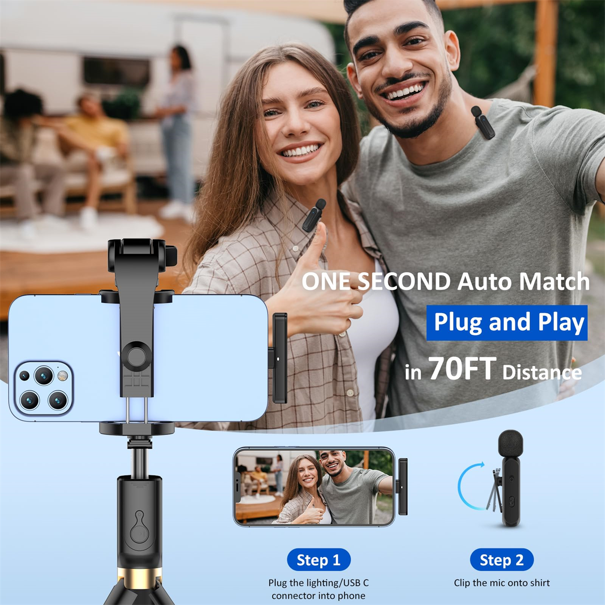 Zwei lächelnde Personen mit Mikrofonen. Ein Telefon ist auf einem Ständer montiert. Text: 'Plug and Play'.