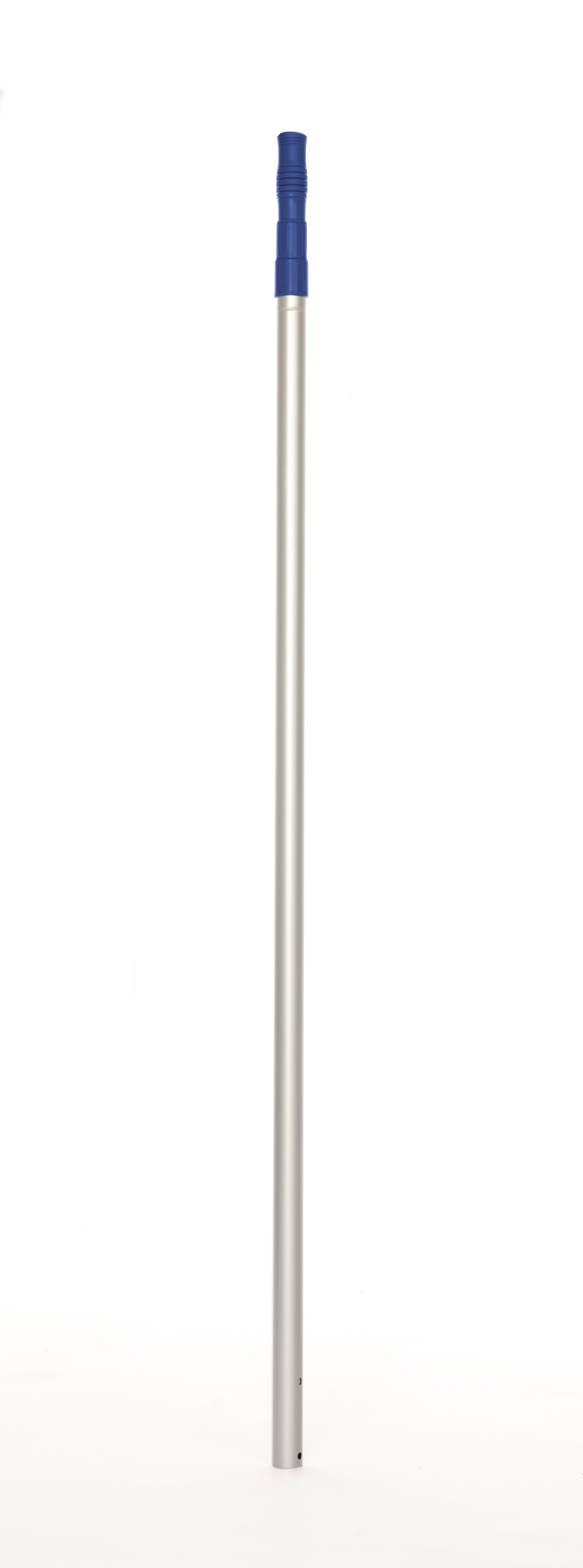 Długi, srebrny drążek z niebieskim uchwytem. Uchwyt jest żebrowany i wykonany z tworzywa sztucznego.