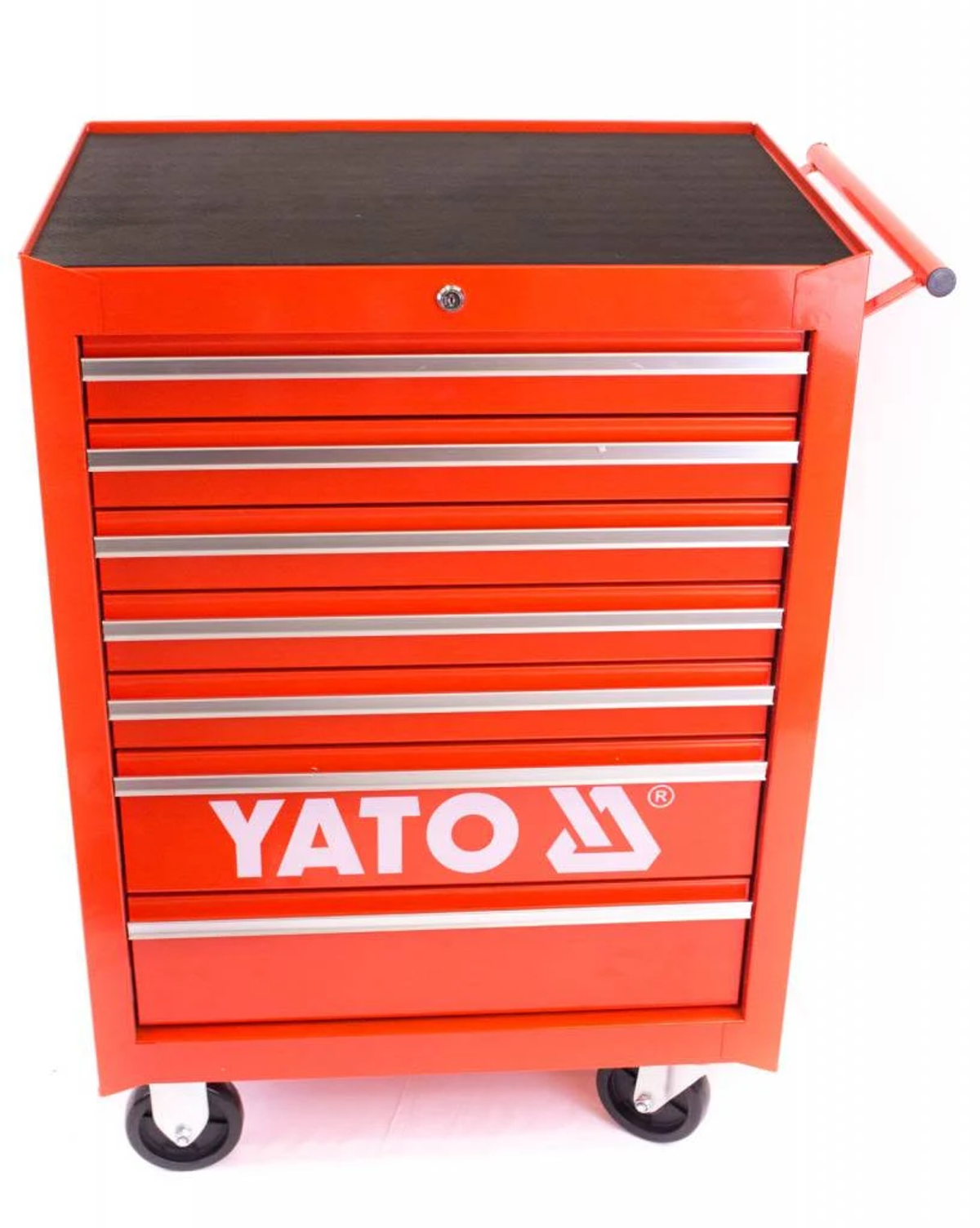 Carro de herramientas rojo con cajones, la marca YATO está al frente.