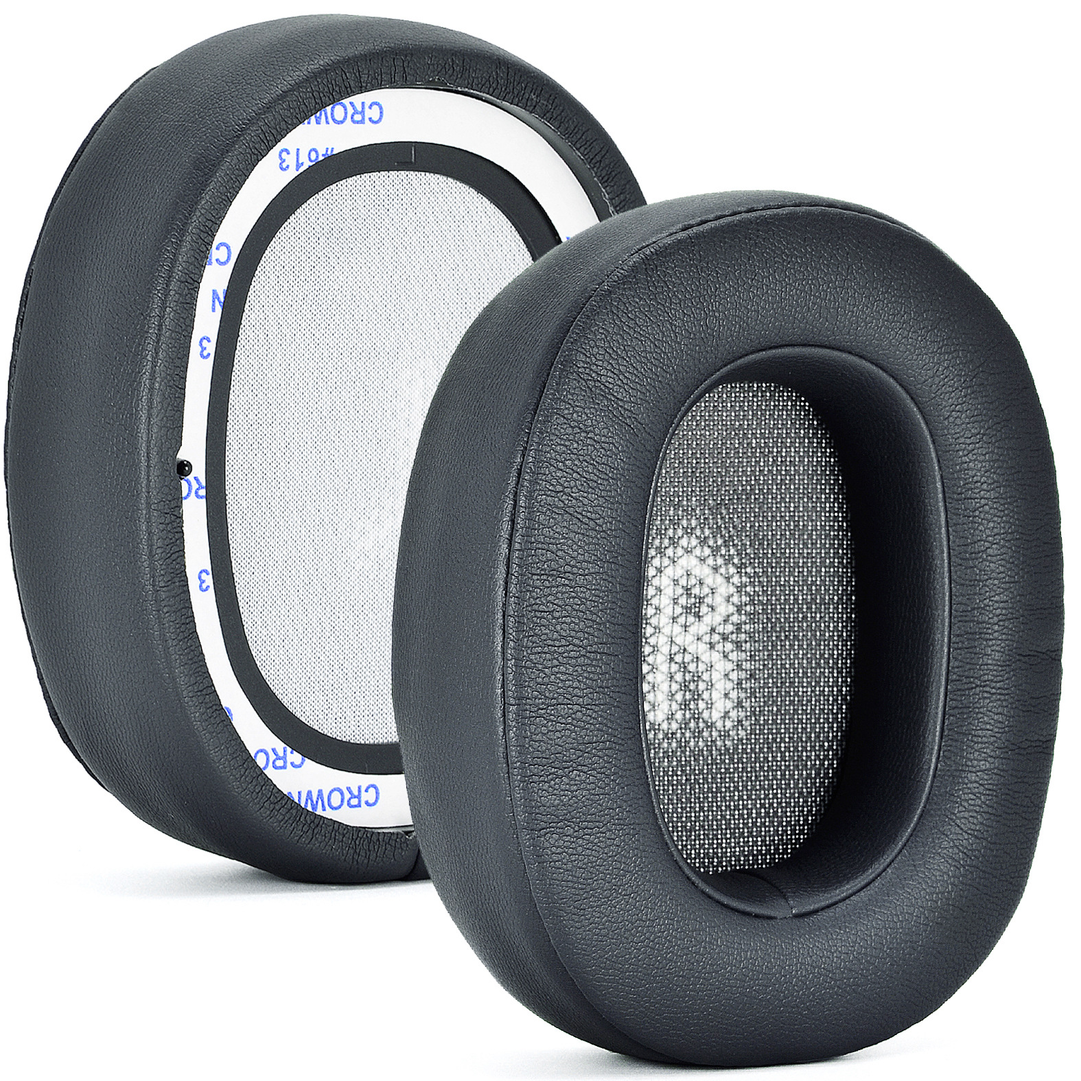 Due cuscinetti auricolari neri per cuffie, con schermi a rete e supporto bianco visibili.