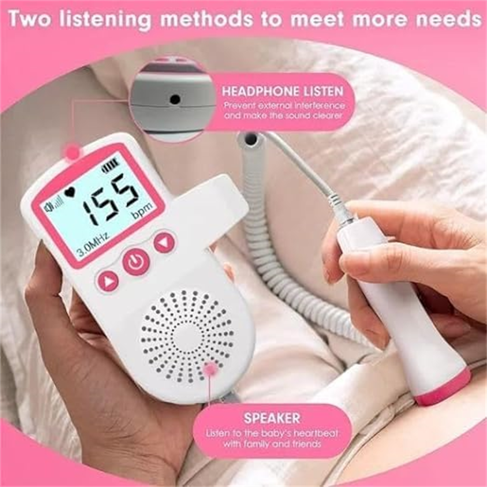 Hand hält einen fetalen Doppler, zeigt 155 bpm an, mit Kopfhörer- und Lautsprecheroption.