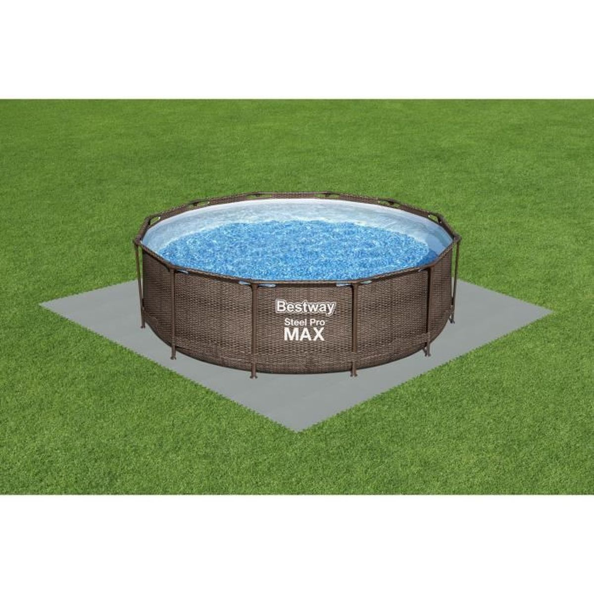 Piscina redonda elevada sobre césped con el logo de Bestway.