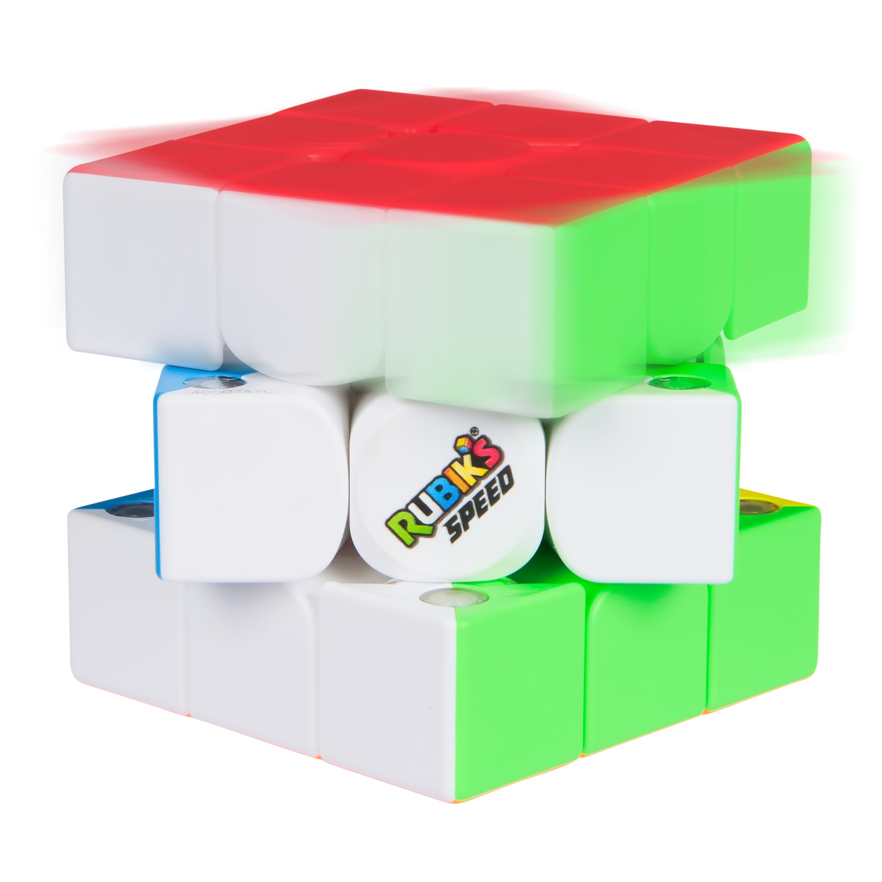 Un Cubo di Rubik è mostrato in movimento, con i suoi colori leggermente sfocati.