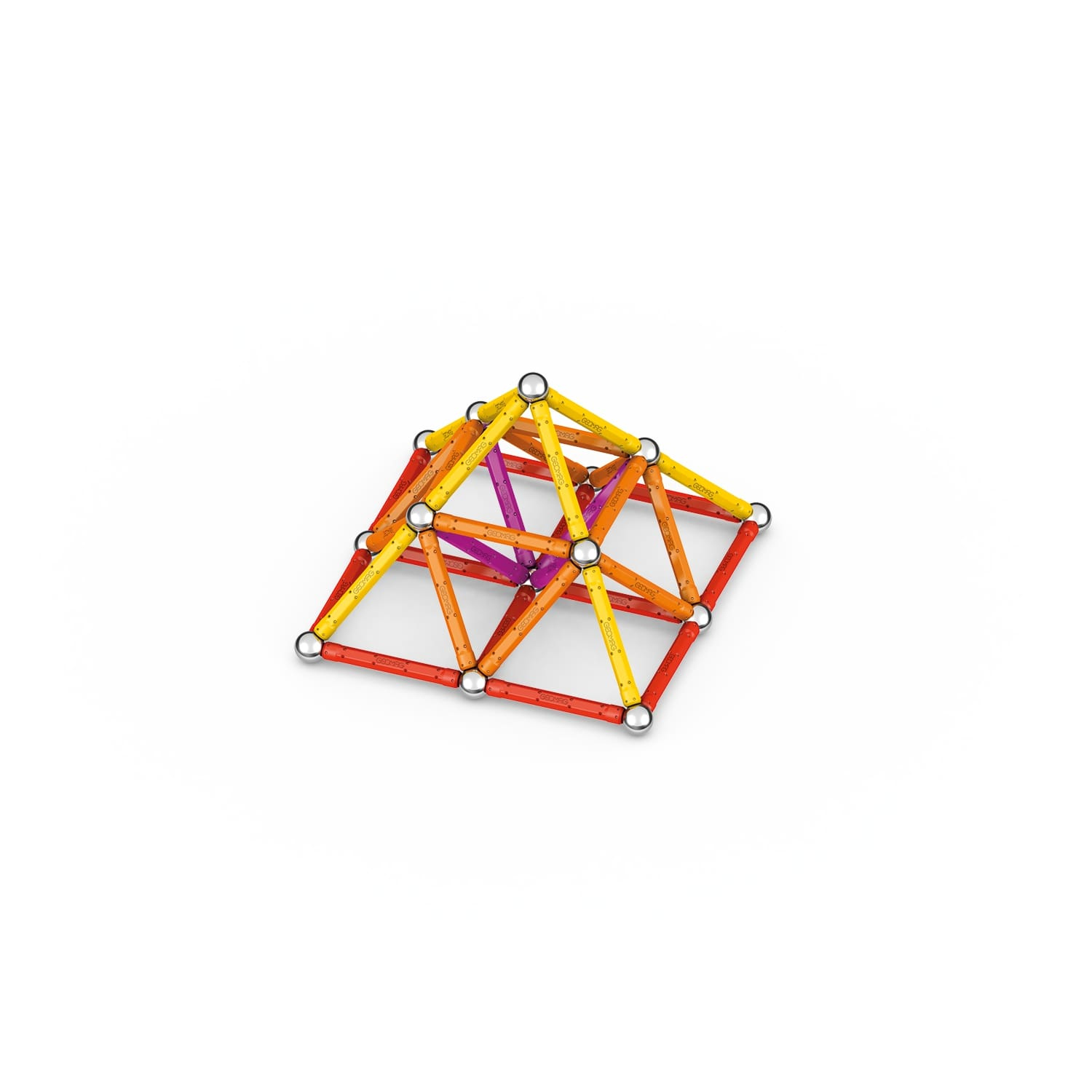 Una struttura geometrica fatta di bastoncini rossi, arancioni, gialli e viola con palline d'argento.