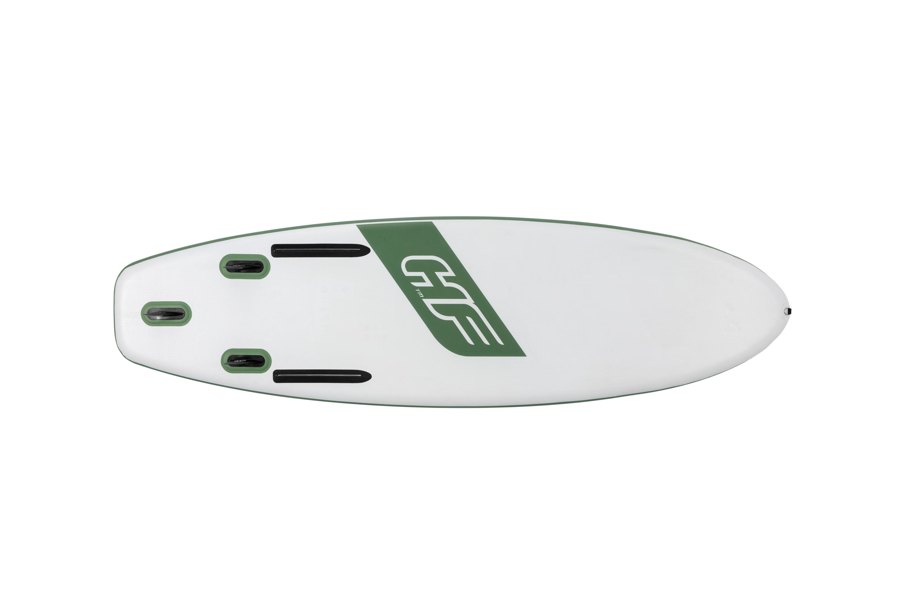 Una tabla de surf blanca con detalles verdes, con un logotipo verde en la parte superior.