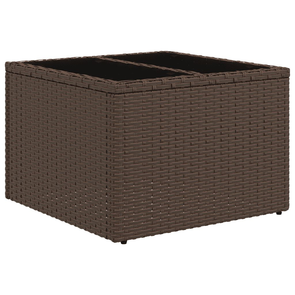 Un cubo contenitore marrone intrecciato. Tre scomparti in alto, interno scuro e base nera.