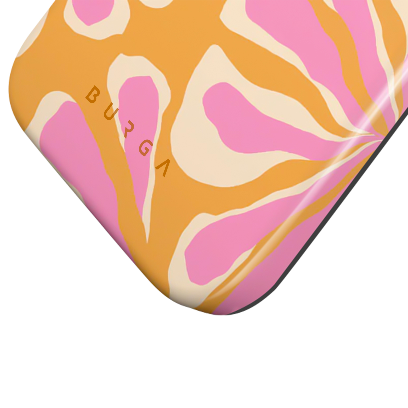 Primo piano di custodia per telefono con design floreale. Motivo arancione, rosa e crema. Bordi neri.