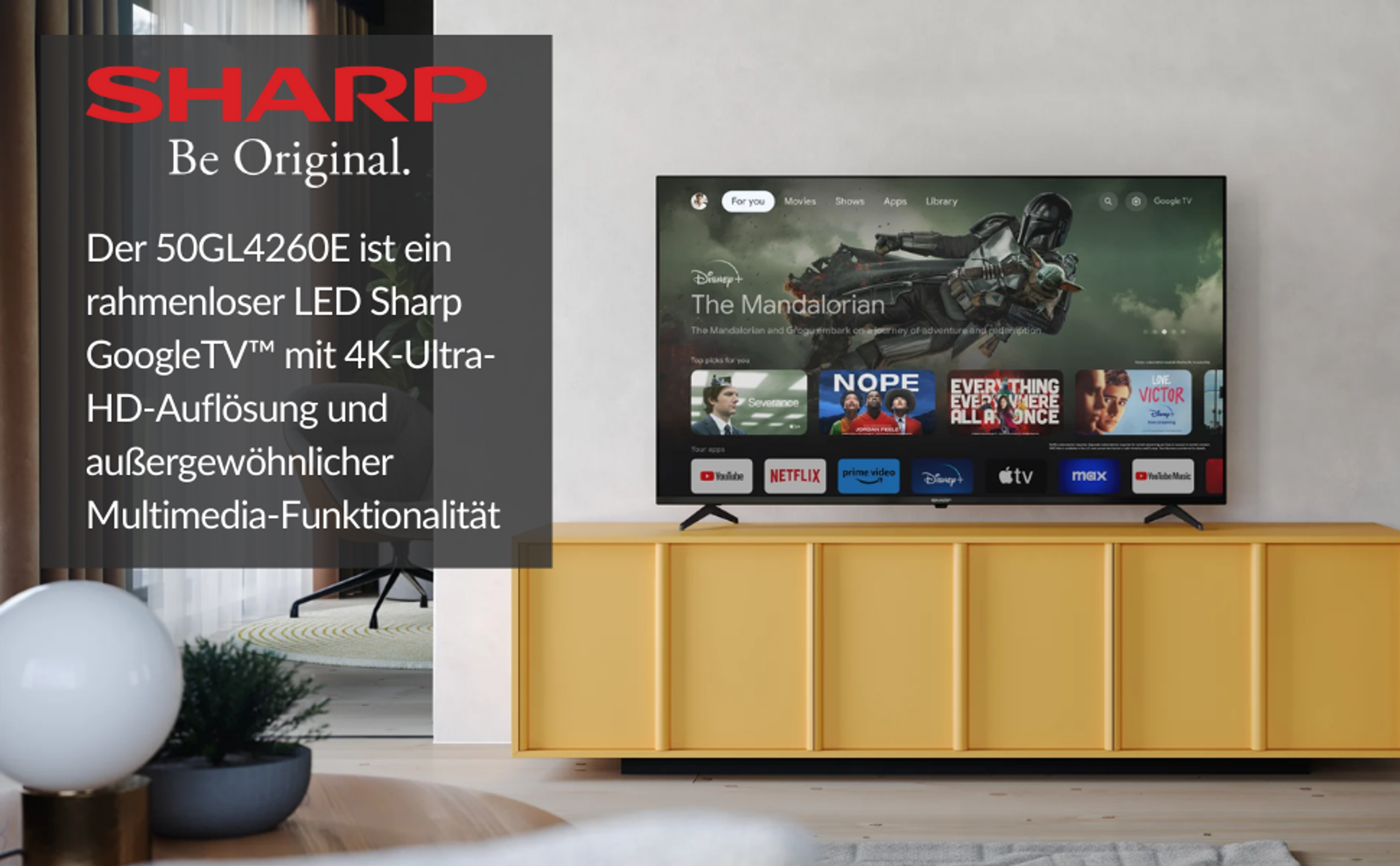 Una TV Sharp su un mobile giallo. Lo schermo mostra The Mandalorian. Il testo dice 'Be Original' e dettagli.