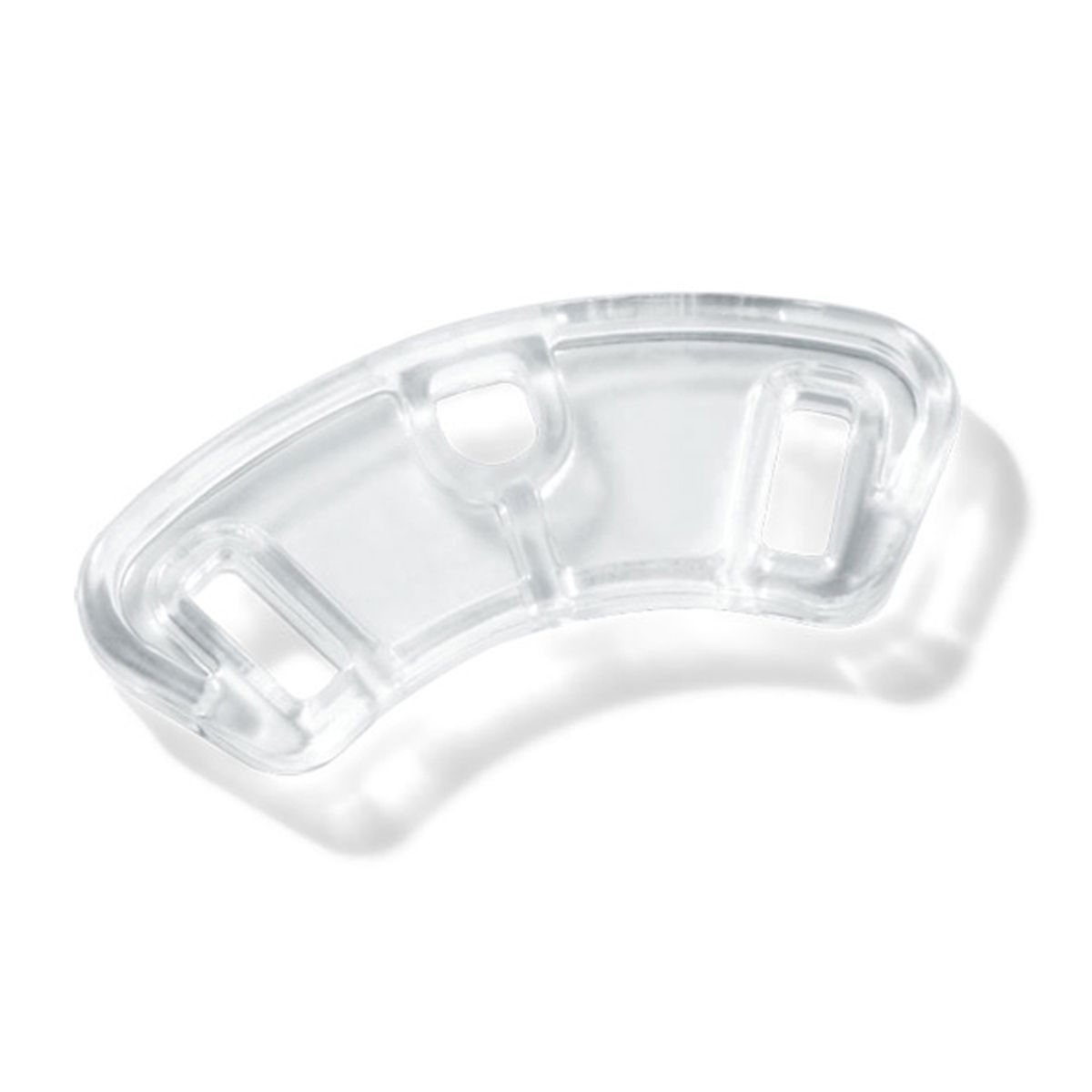 Przezroczyste, zakrzywione urządzenie z tworzywa sztucznego z dwoma prostokątnymi otworami. Zacienione na białym tle.